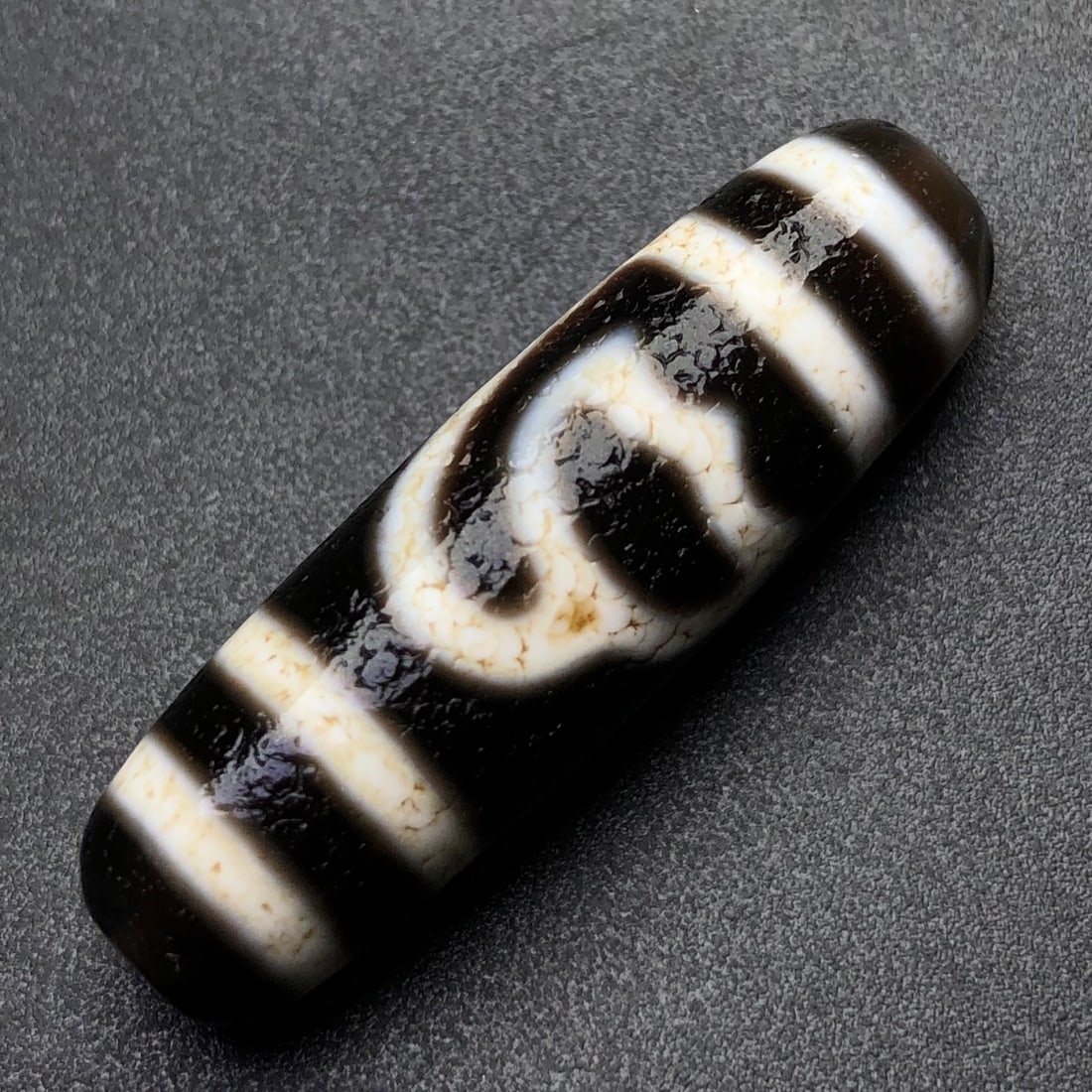 An Exquisite Dzi Bead Pendant - 4