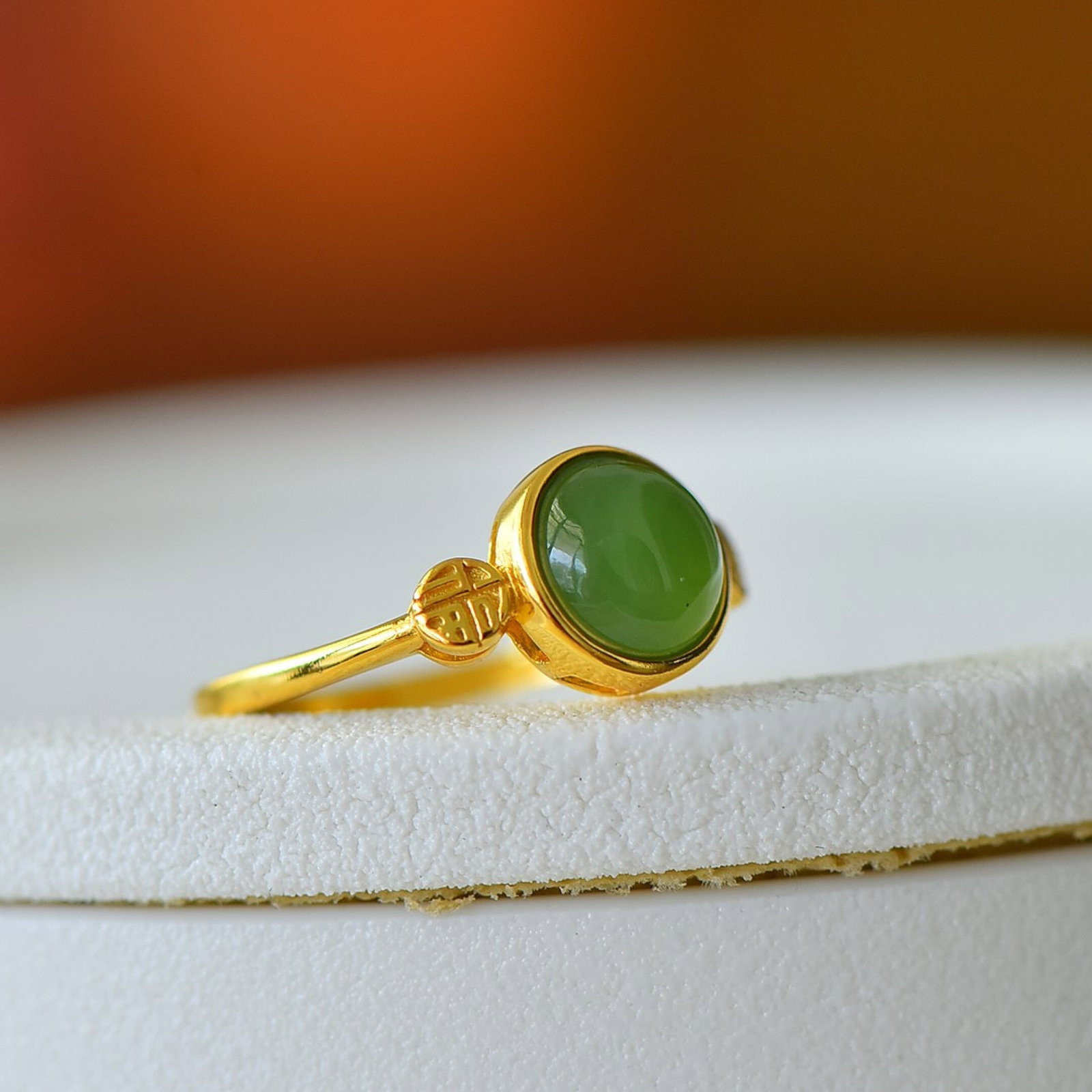 An Exquisite Sterling Silver-Gold Plated Inlaid Jasper Ring - 4