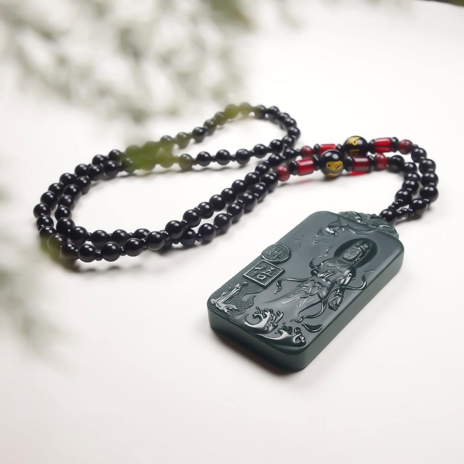 An Exquisite Greenish Jade Statue of Avalokitesvara Pendant - 6