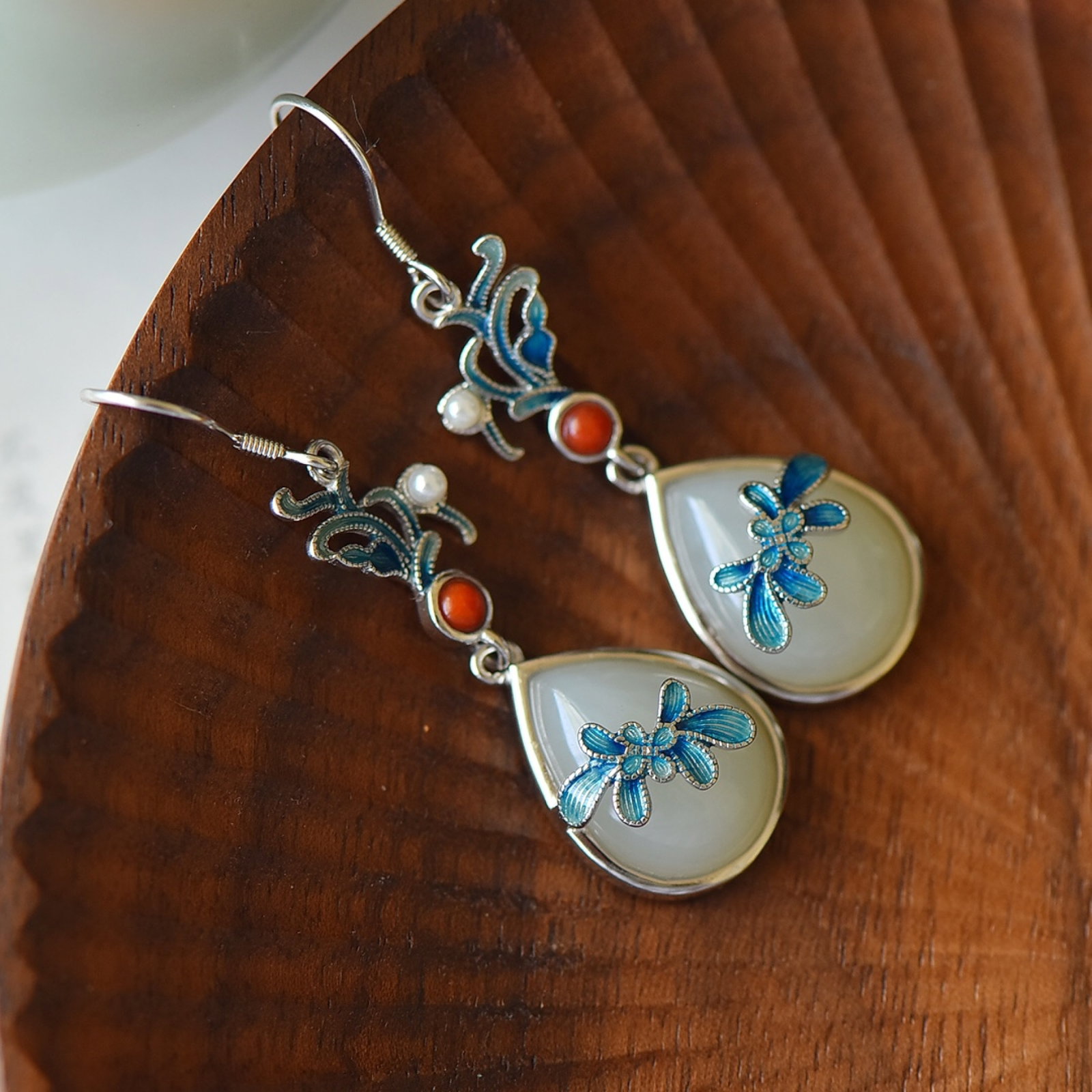 A Pair of Exquisite Sterling Silver Inlaid White Jade Enamel Earrings,Inlaid Pearls - 4