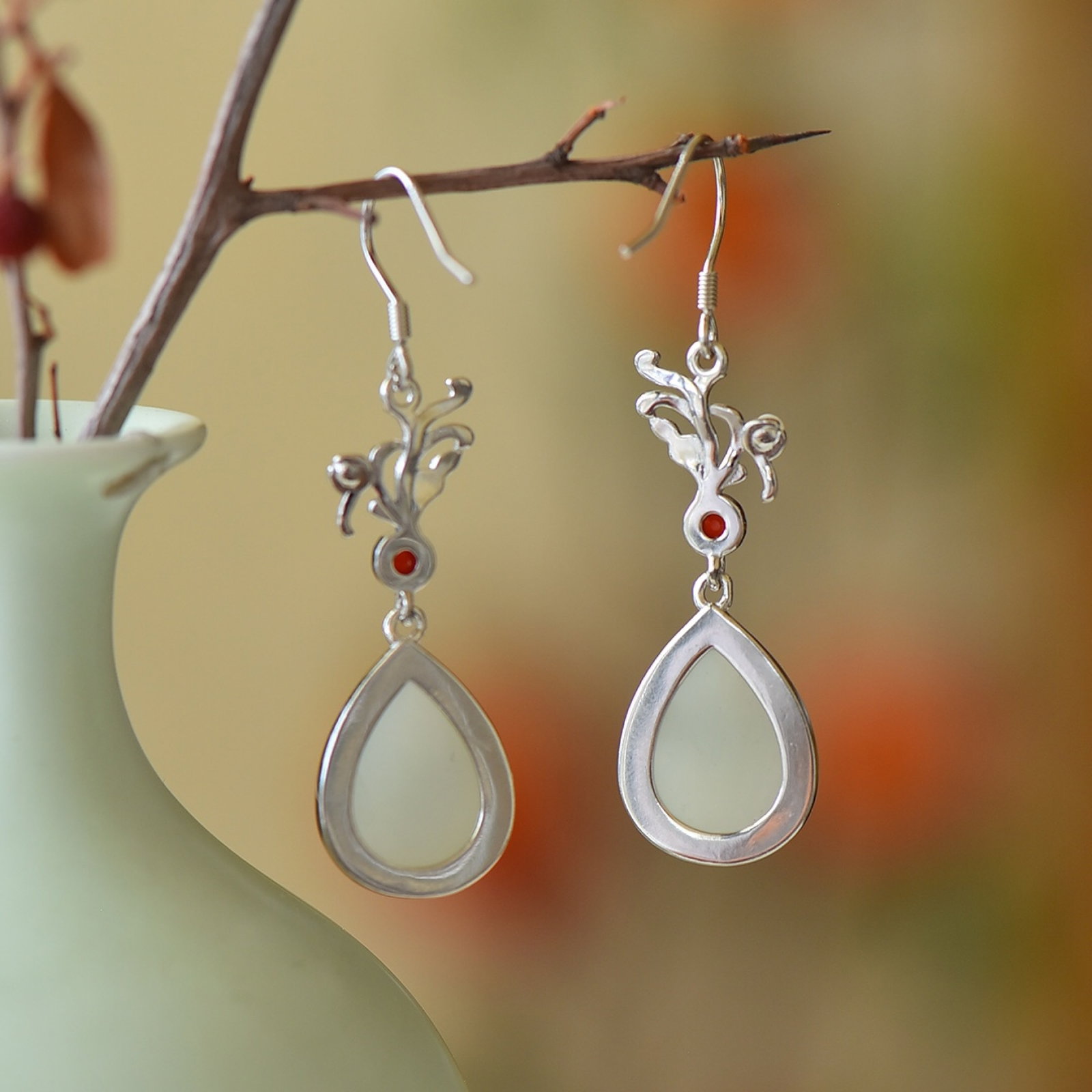 A Pair of Exquisite Sterling Silver Inlaid White Jade Enamel Earrings,Inlaid Pearls - 5