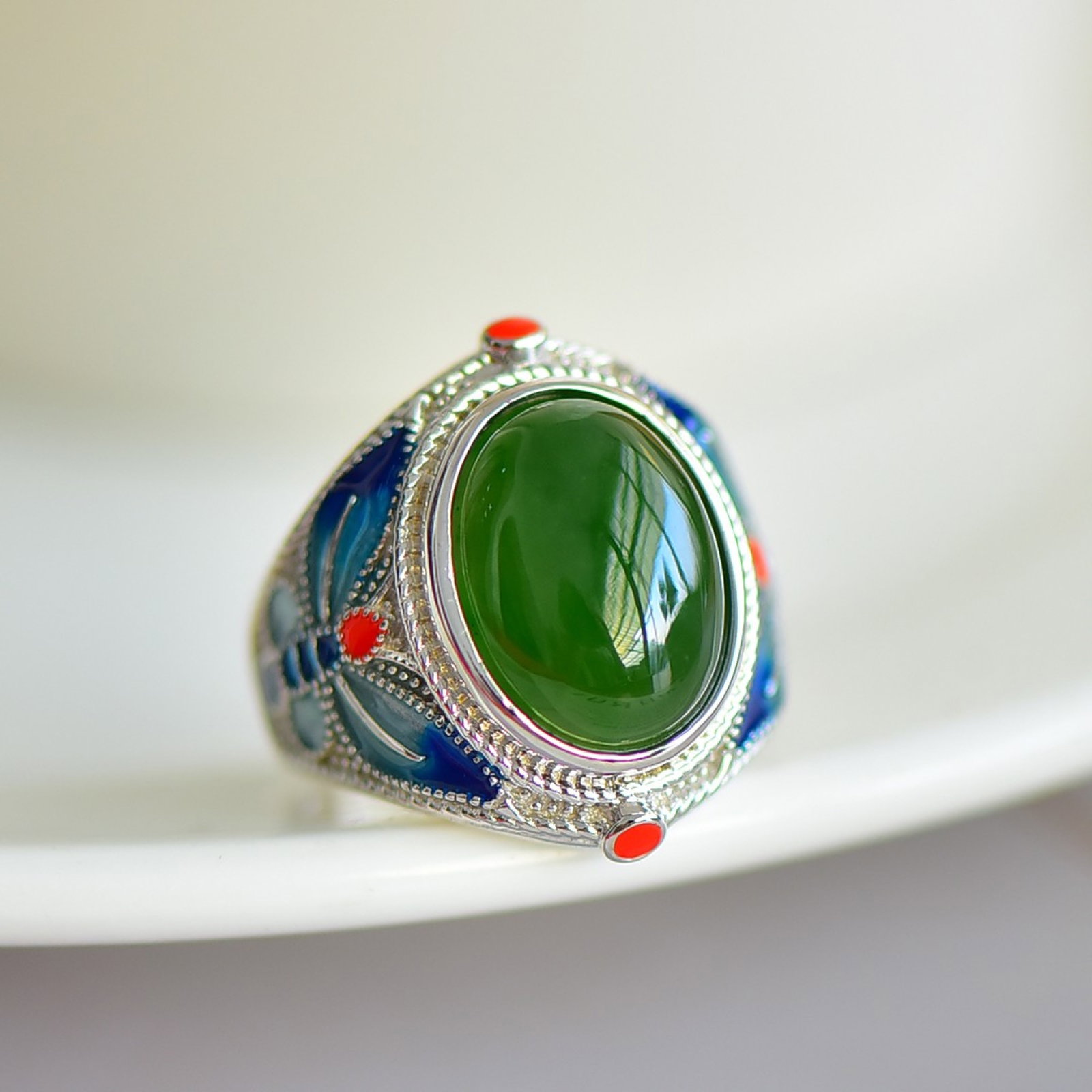 An Exquisite Sterling Silver-Gold Plated Inlaid Jasper Enamel Ring: Estimated Value:400-800 An Exquisite Sterling Silver-Gold Plated Inlaid Jasper Enamel Ring,Size:12mmx16mm