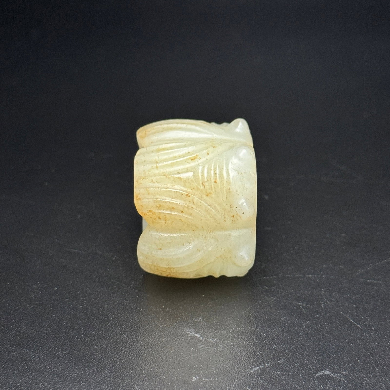 An Exquisite White Jade Cicada Pattern Fingerstall - 4