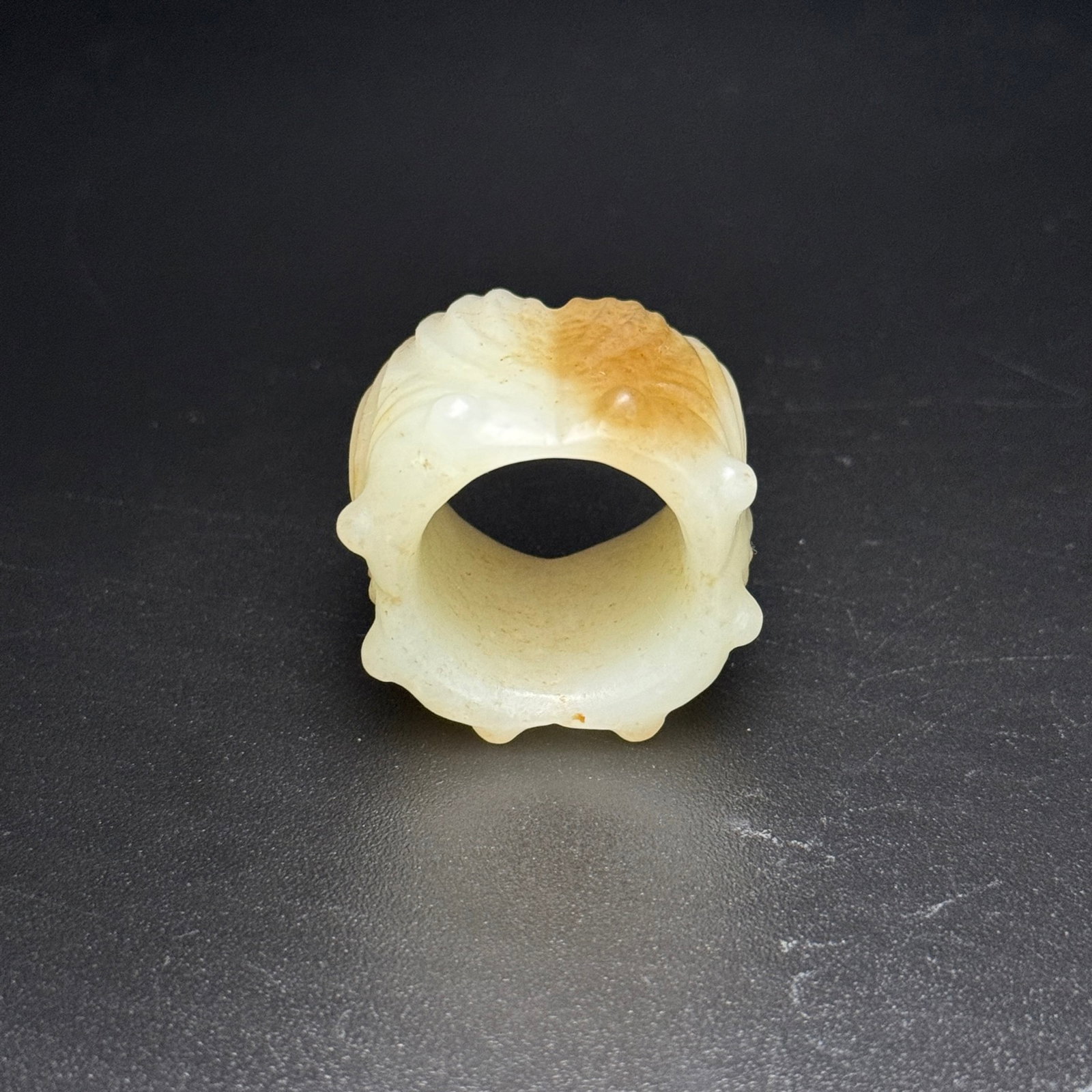 An Exquisite White Jade Cicada Pattern Fingerstall - 6