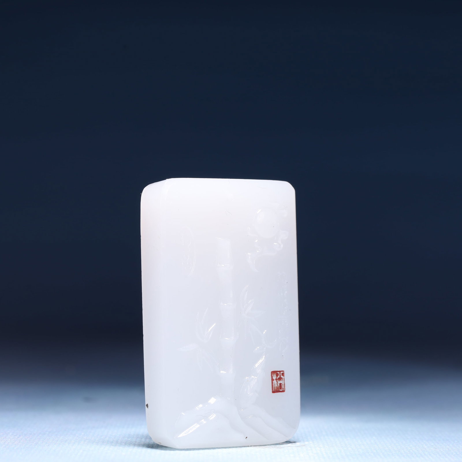 An Exquisite White Jade Bamboo Pattern Pendant - 3