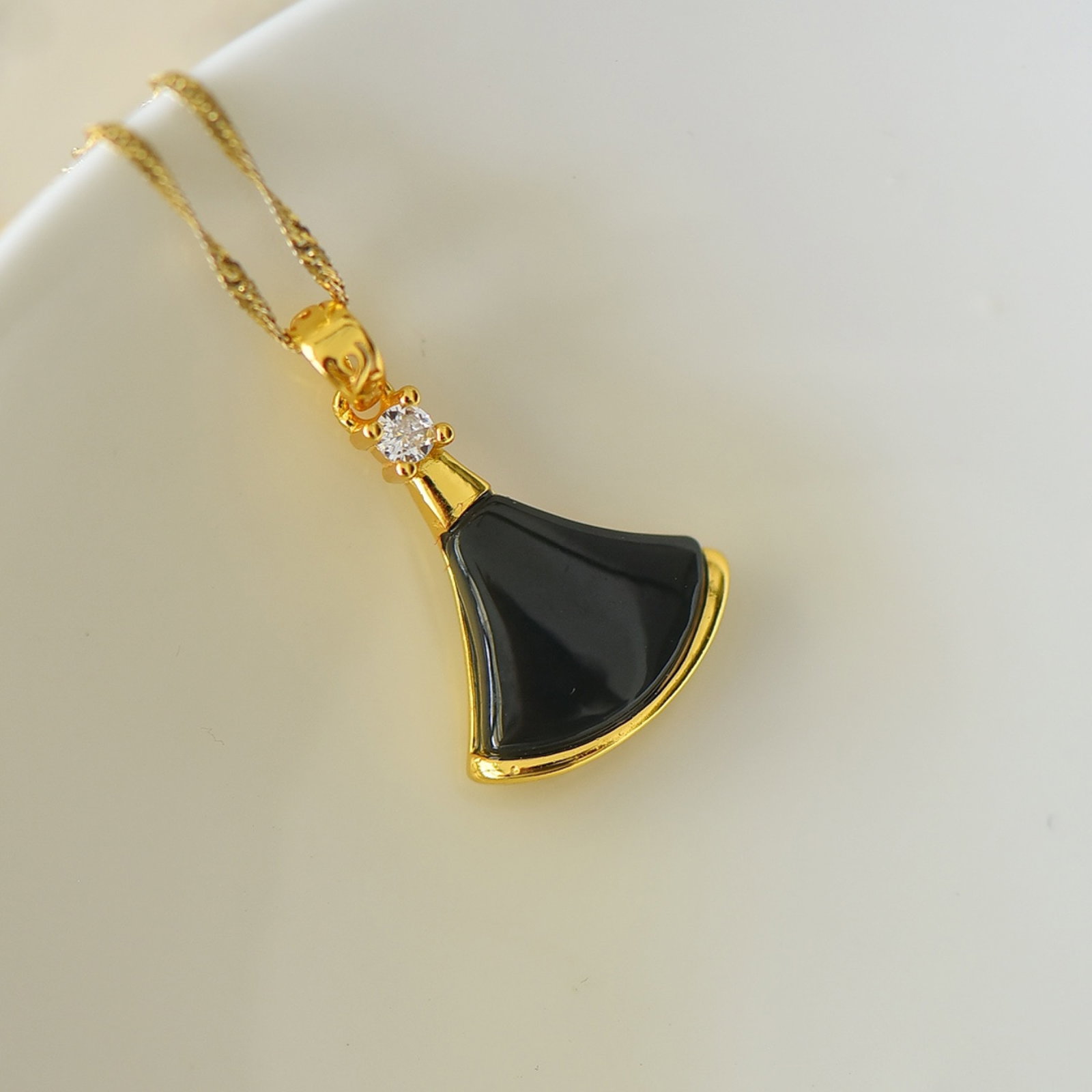 An Exquisite Sterling Silver-Gold Plated Inlaid Black Jade Pendant - 3