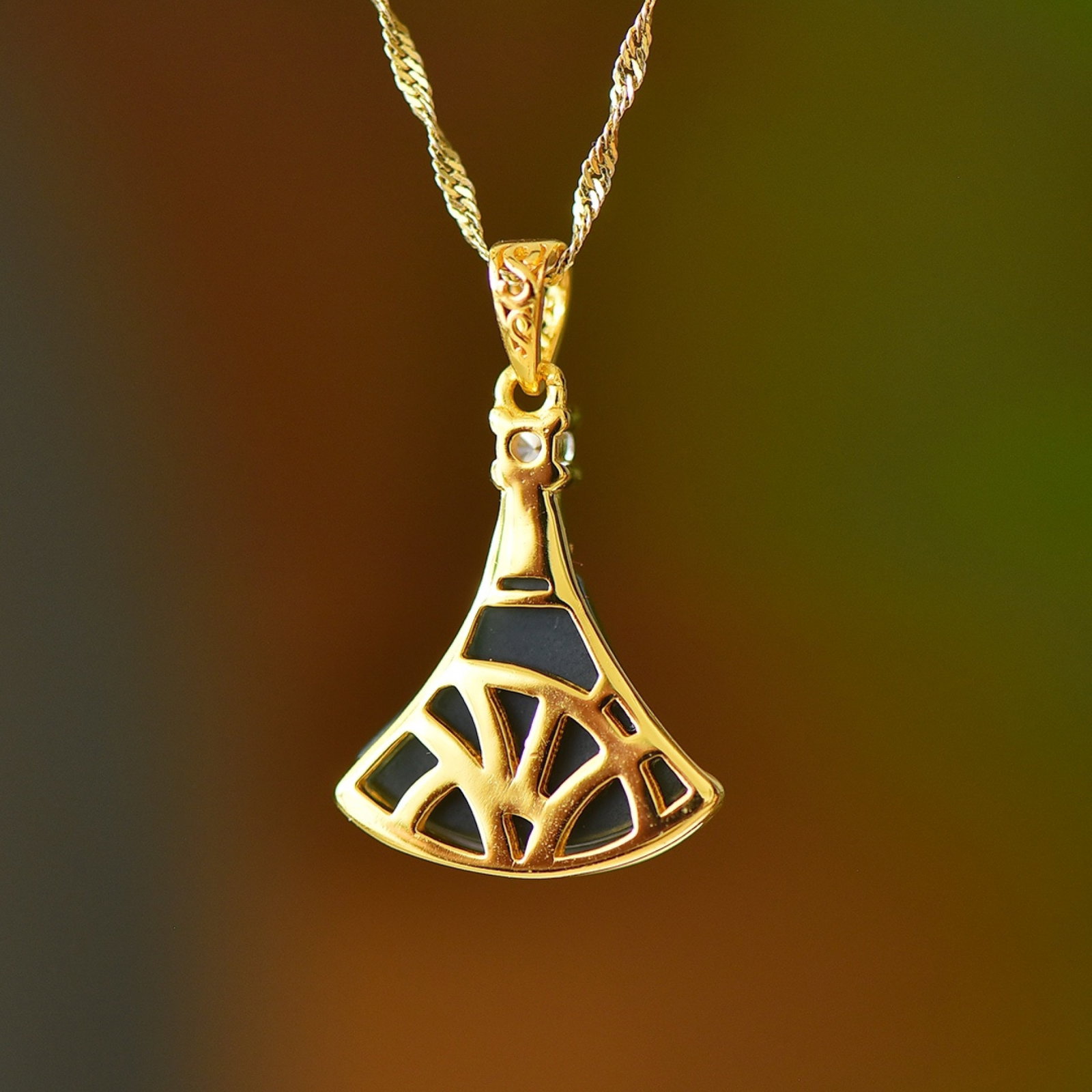 An Exquisite Sterling Silver-Gold Plated Inlaid Black Jade Pendant - 5
