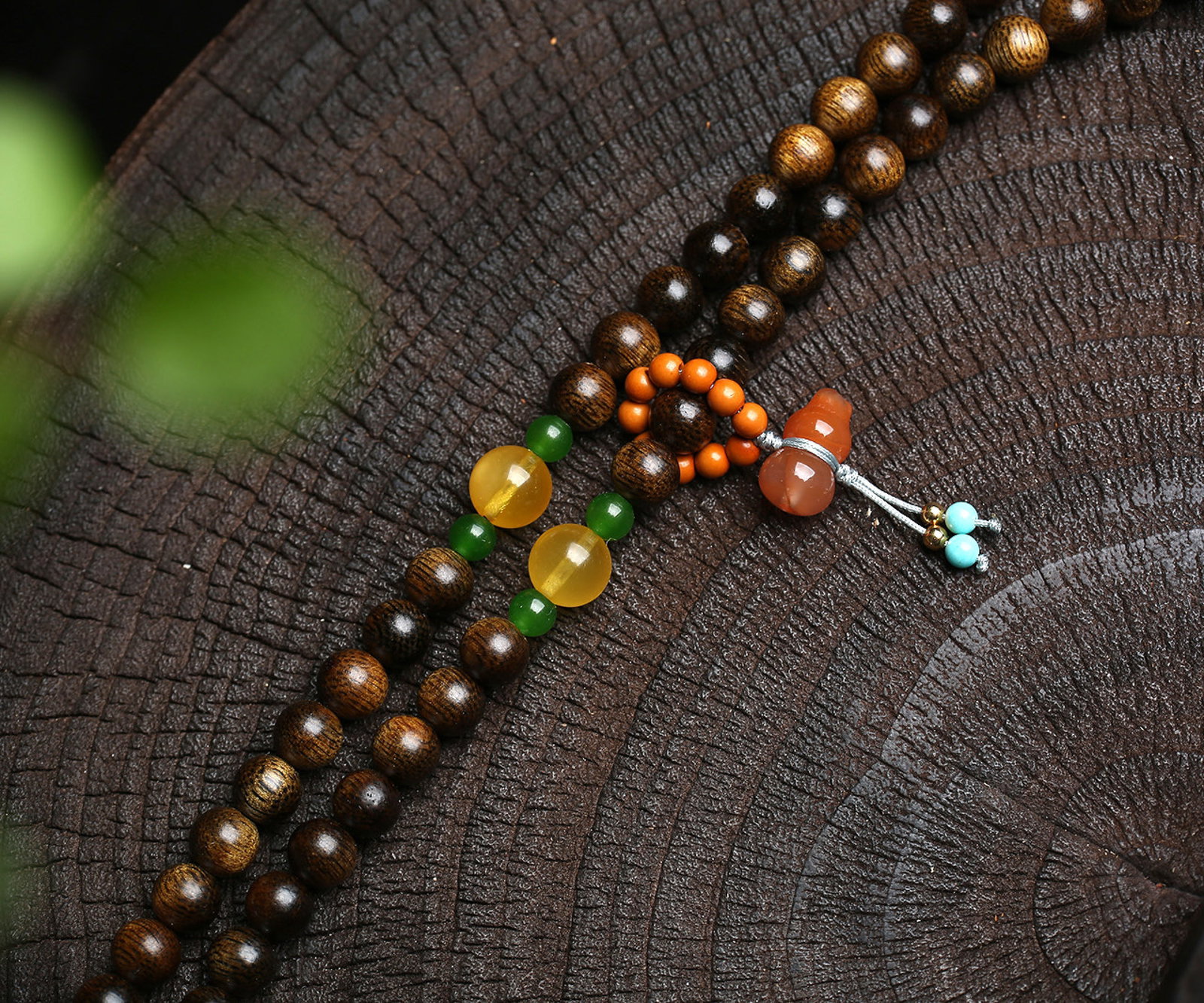 An Exquisite Eaglewood Bracelets - 5