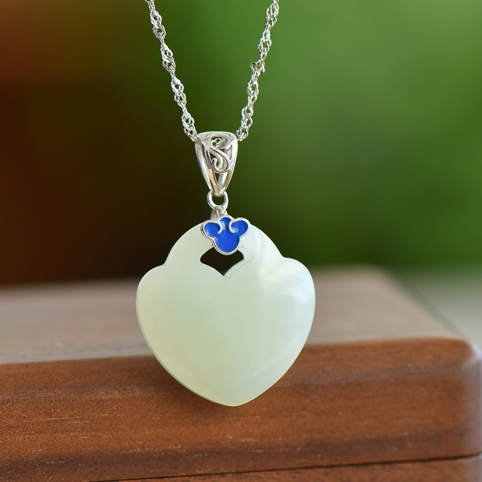 An Exquisite Sterling Silver Inlaid White Jade Pendant - 4