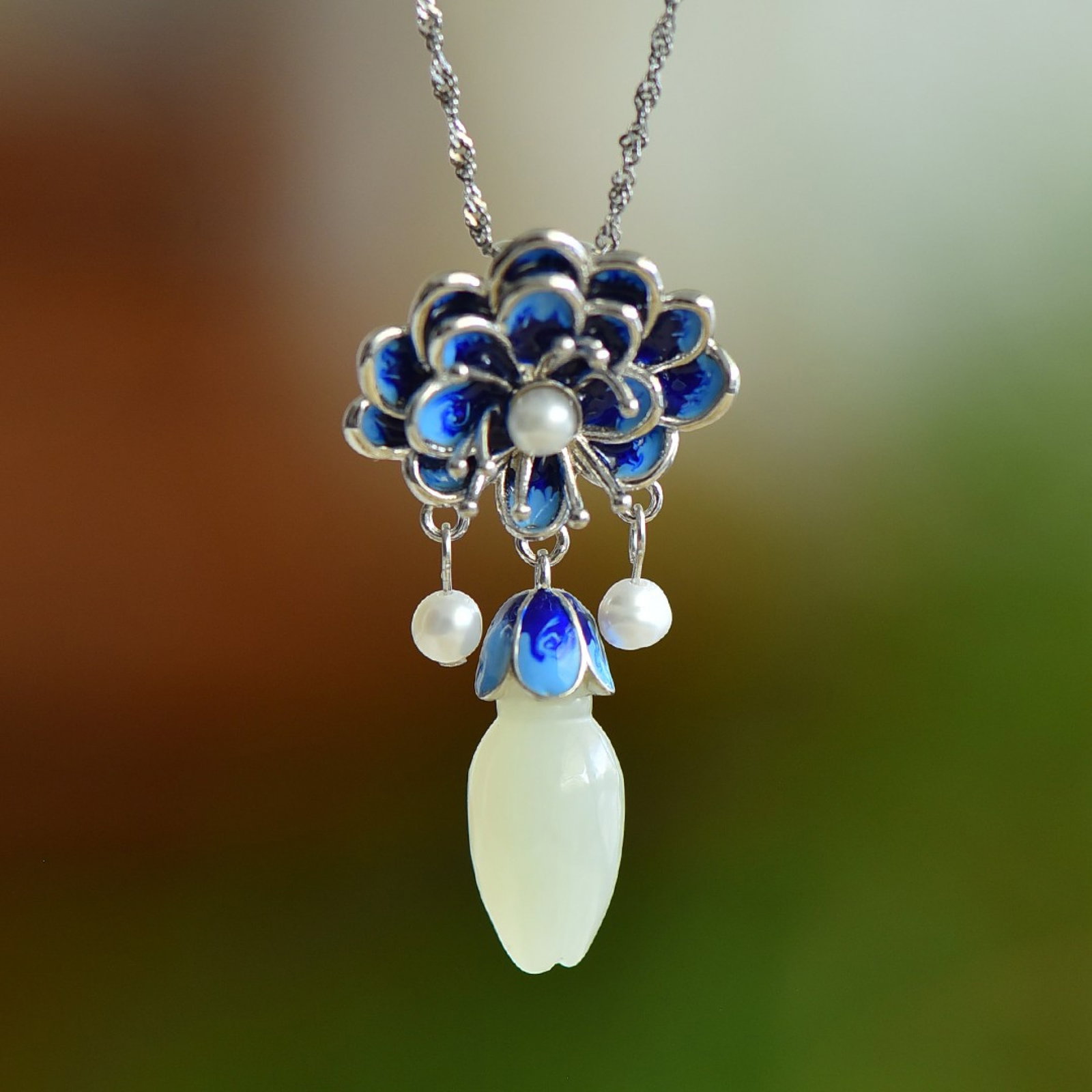An Exquisite Sterling Silver Inlaid White Jade Pendant,Inlaid Pearls - 4