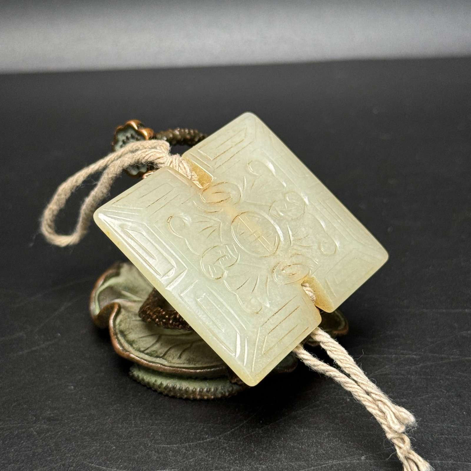 An Exquisite White Jade Shou-Character Pattern Pendant - 3