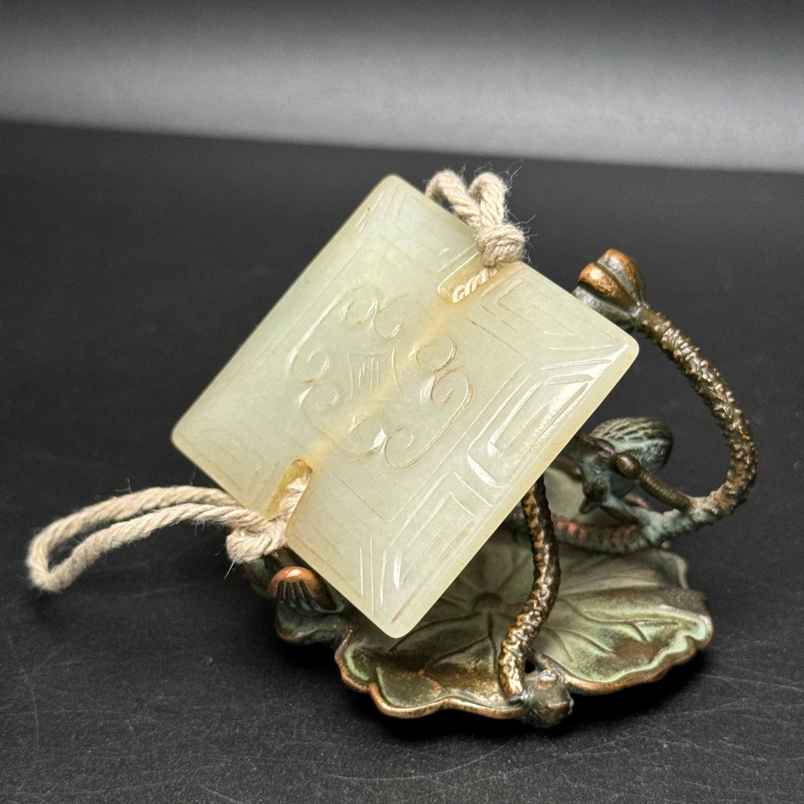 An Exquisite White Jade Shou-Character Pattern Pendant - 4