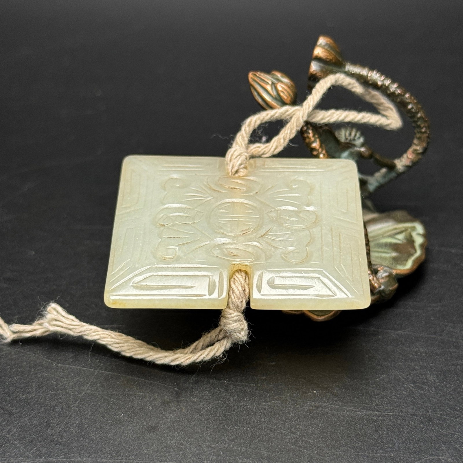 An Exquisite White Jade Shou-Character Pattern Pendant - 5