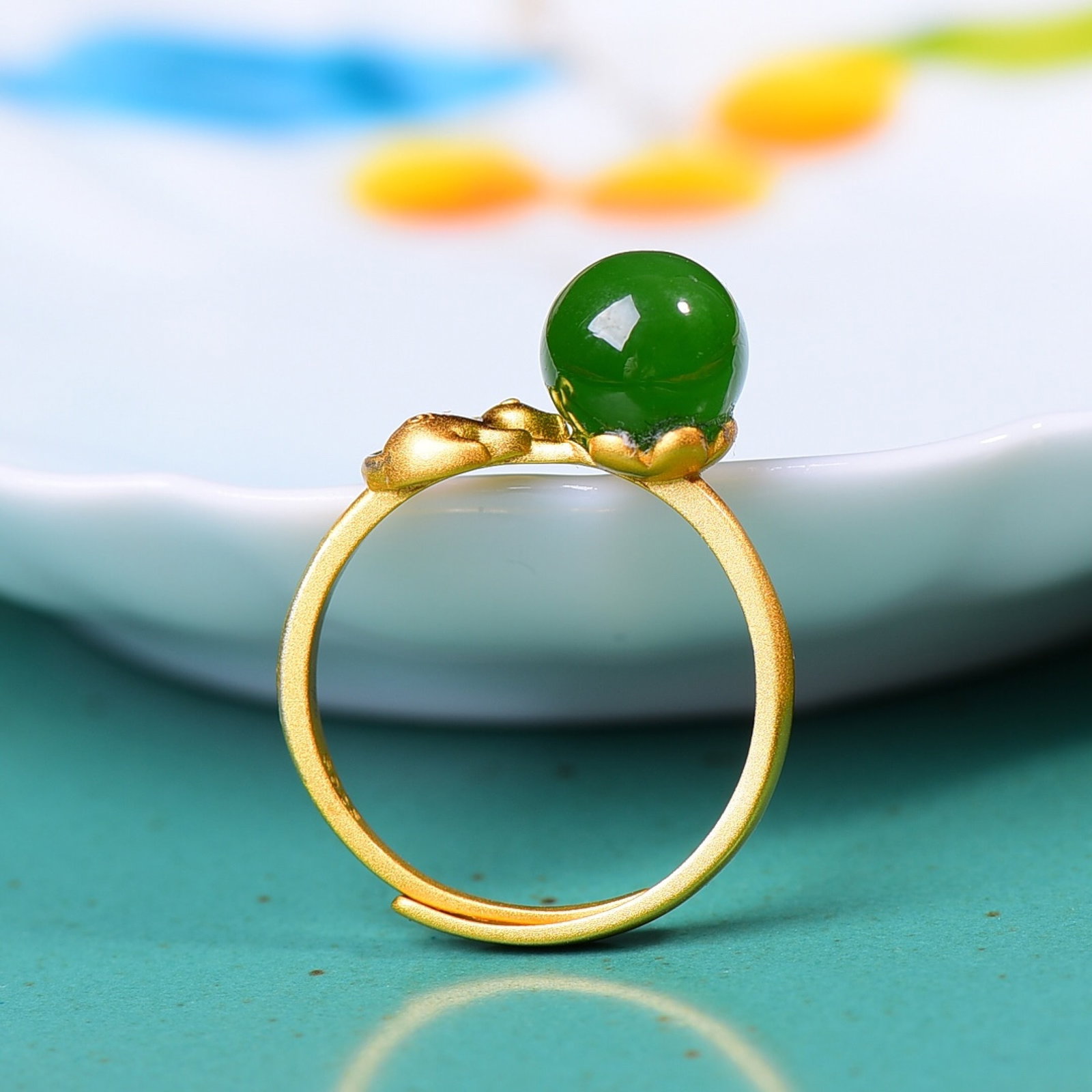 An Exquisite Sterling Silver-Gold Plated Inlaid Jasper Ring - 3