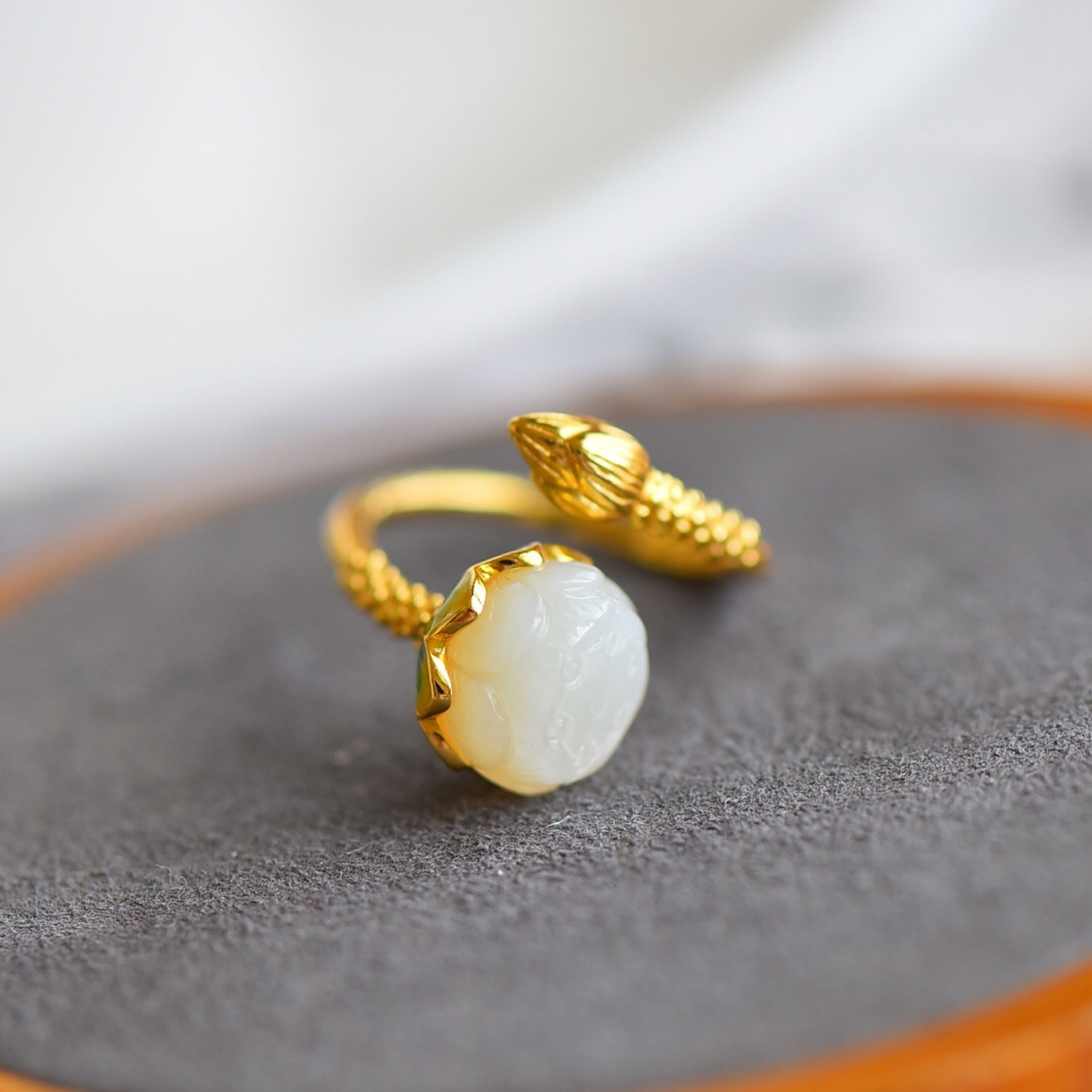 An Exquisite Sterling Silver-Gold Plated Inlaid White Jade Enamel Ring - 5
