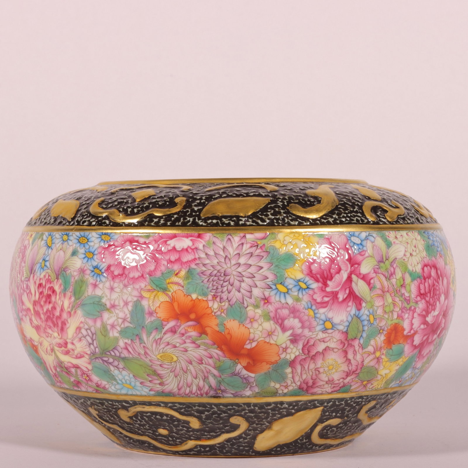 An Exquisite Famille-Rose Painted Gold Flower Pattern Water Pot - 5