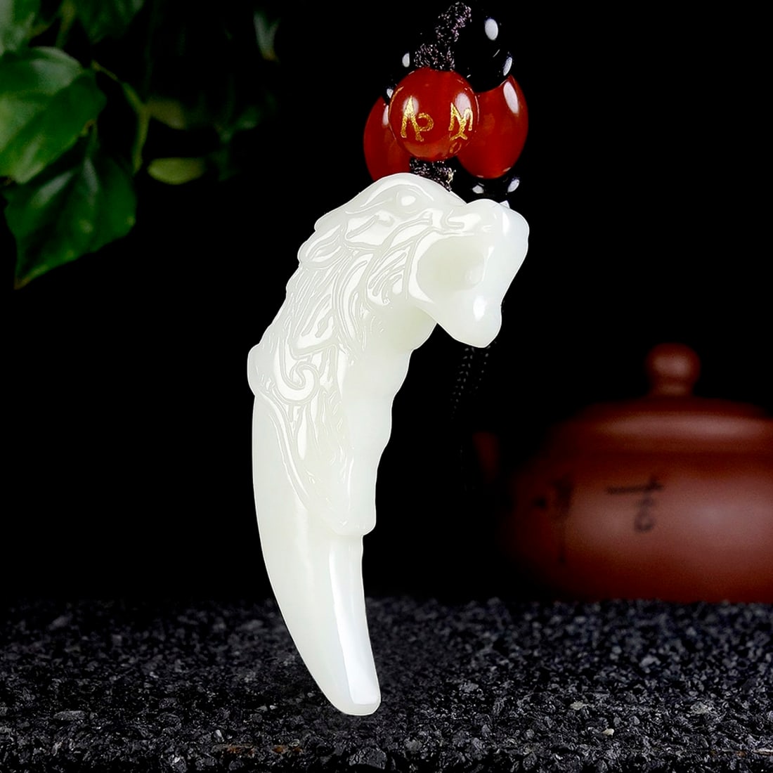 An Exquisite White Jade Pendant - 3