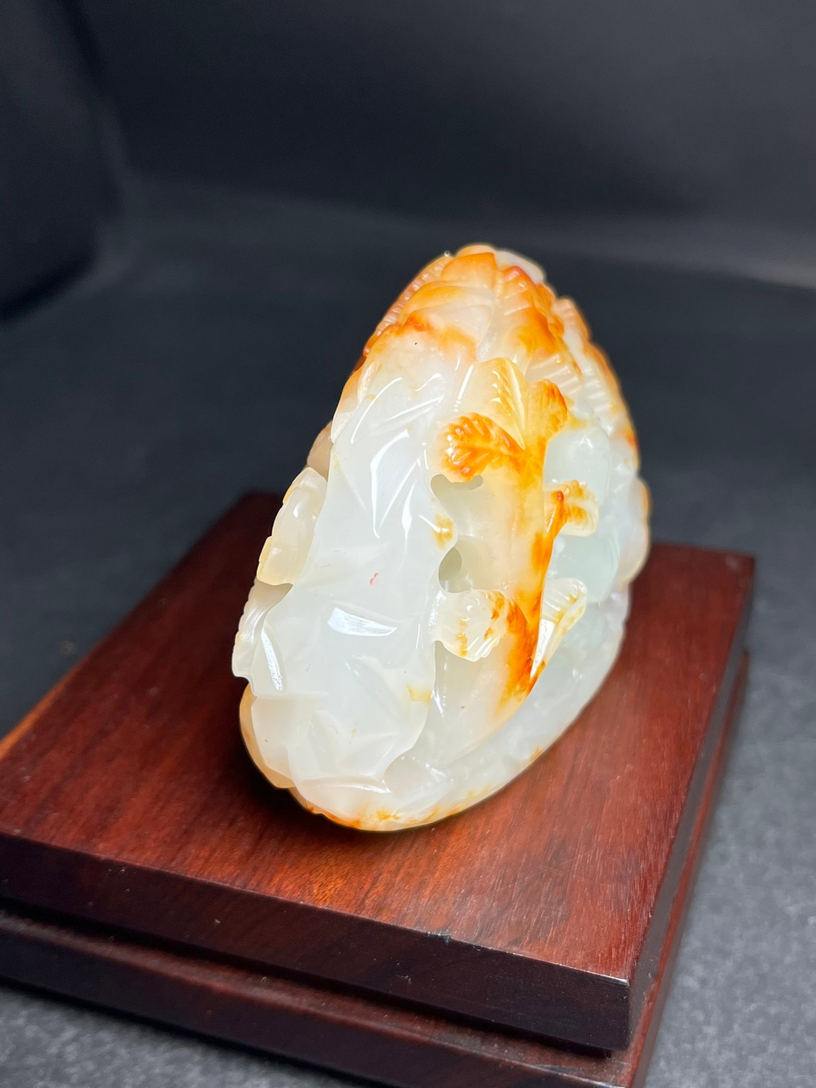 An Exquisite White Jade Figure Deer Pattern Ornament - 3