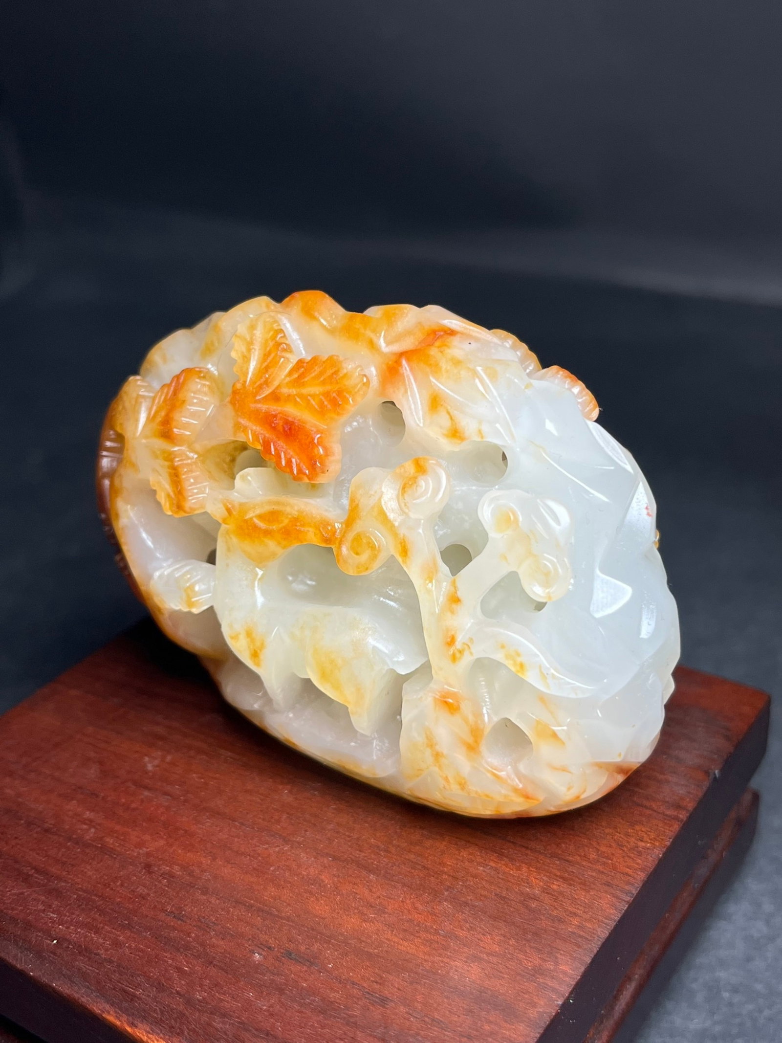 An Exquisite White Jade Figure Deer Pattern Ornament - 4