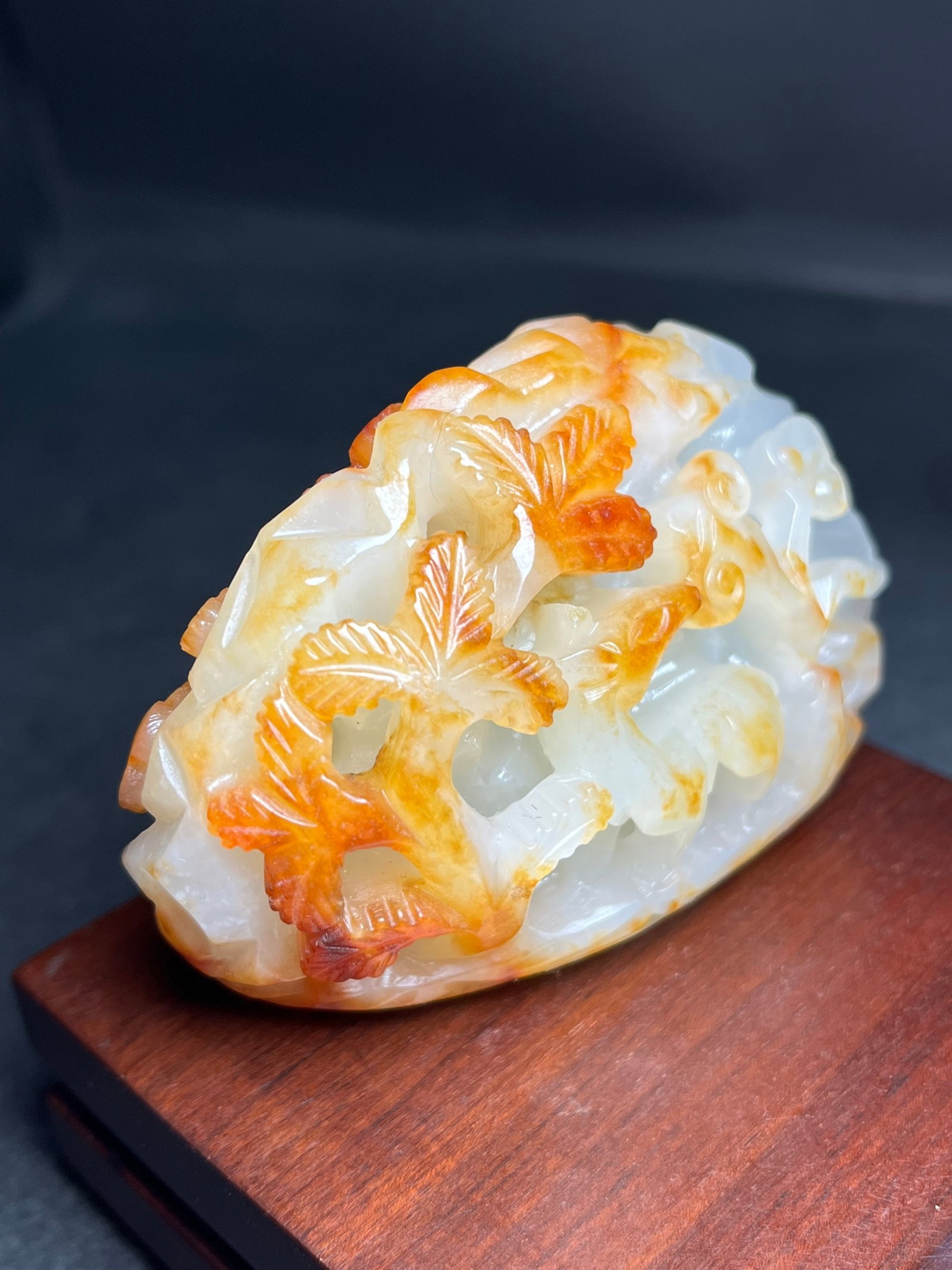 An Exquisite White Jade Figure Deer Pattern Ornament - 6