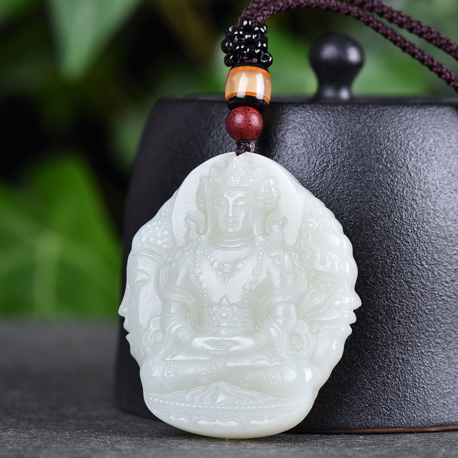 An Exquisite White Jade Buddha Pattern Pendant - 2