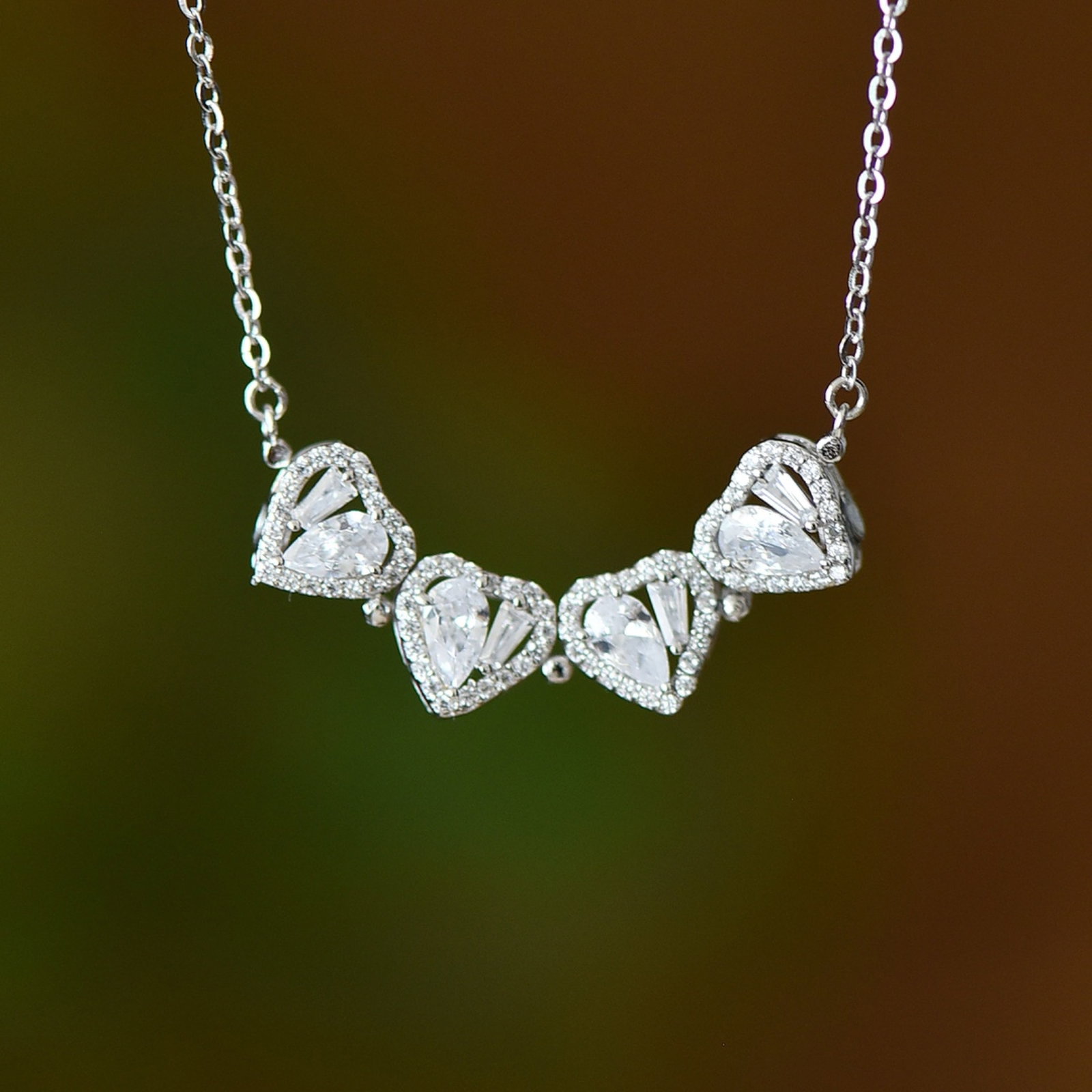 An Exquisite Sterling Silver Inlaid Diamond Pendant - 3