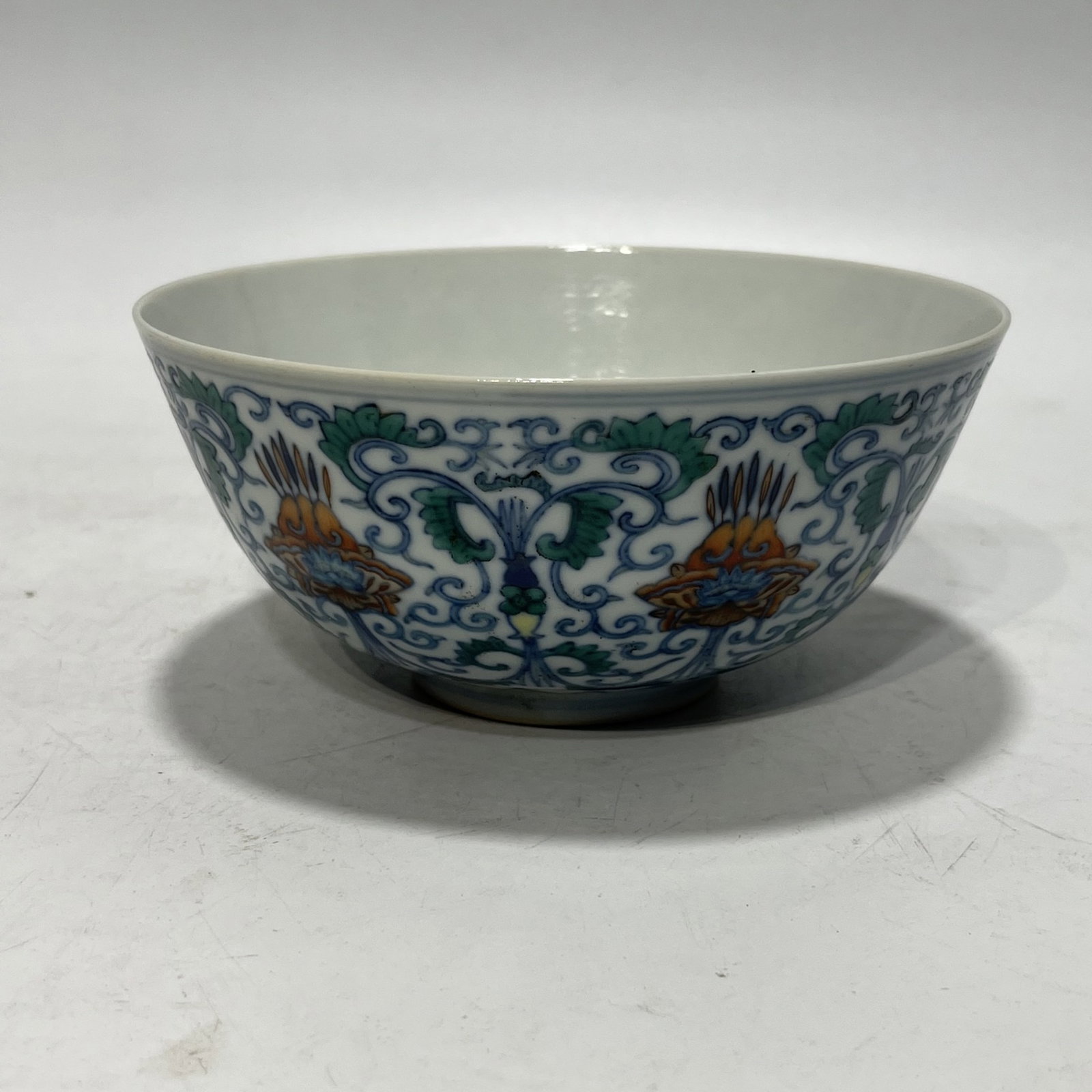 An Exquisite Doucai Lotus Pattern Bowl - 9
