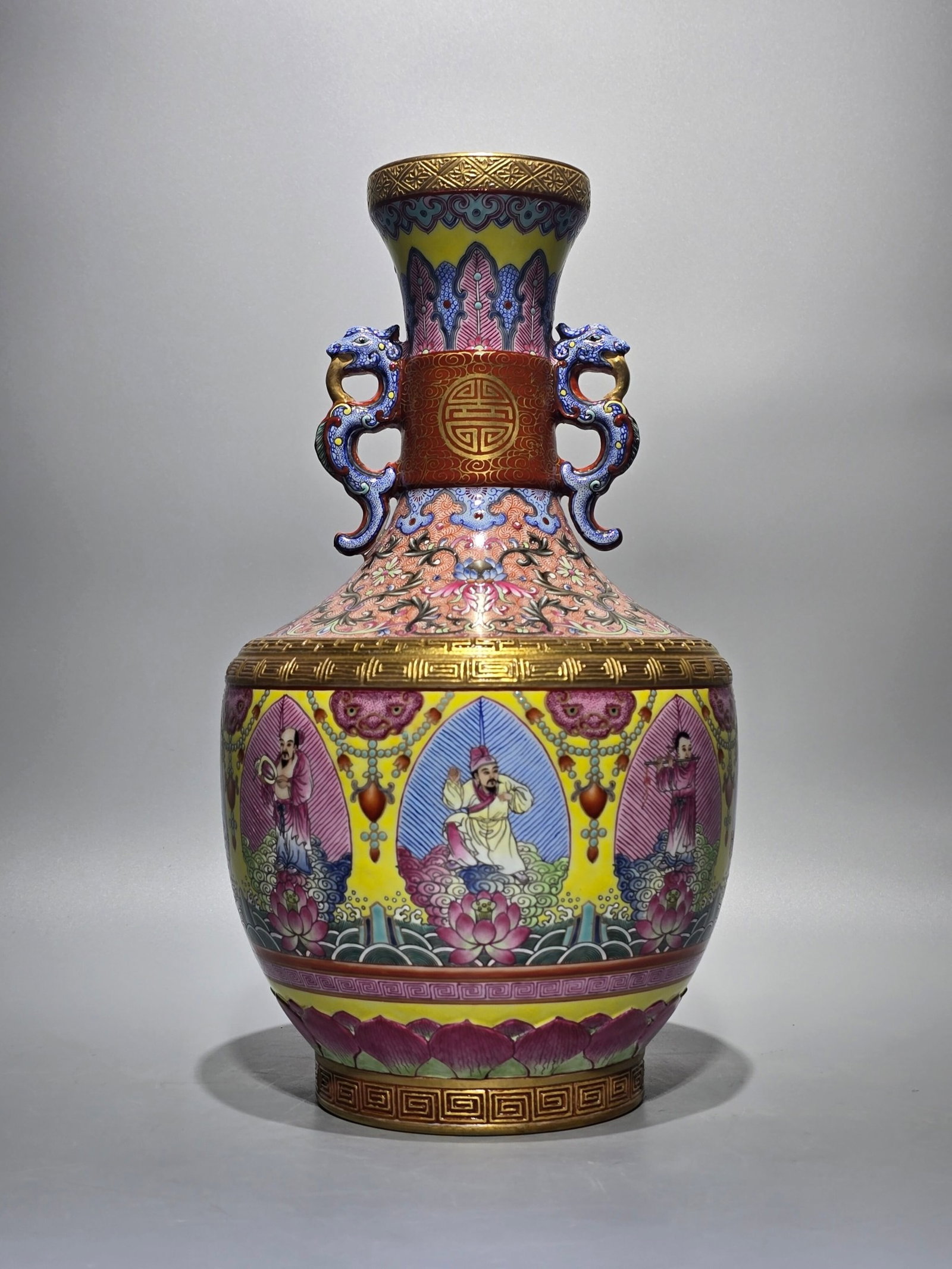 A Rare Famille-Rose Painted Gold Figure Pattern Dragon-Ears Vase,with an Imperial Poem by Emperor...: Estimated Value:3600-7200 A Rare Famille-Rose Painted Gold Figure Pattern Dragon-Ears Vase,with an Imperial Poem by Emperor Qianlong,Qing Dynasty,China,Size:12.2inx6.7in
