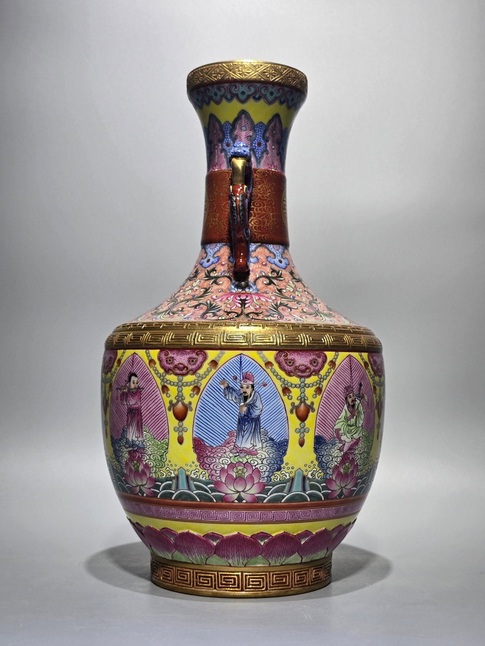A Rare Famille-Rose Painted Gold Figure Pattern Dragon-Ears Vase,with an Imperial Poem by Emperor... - 3