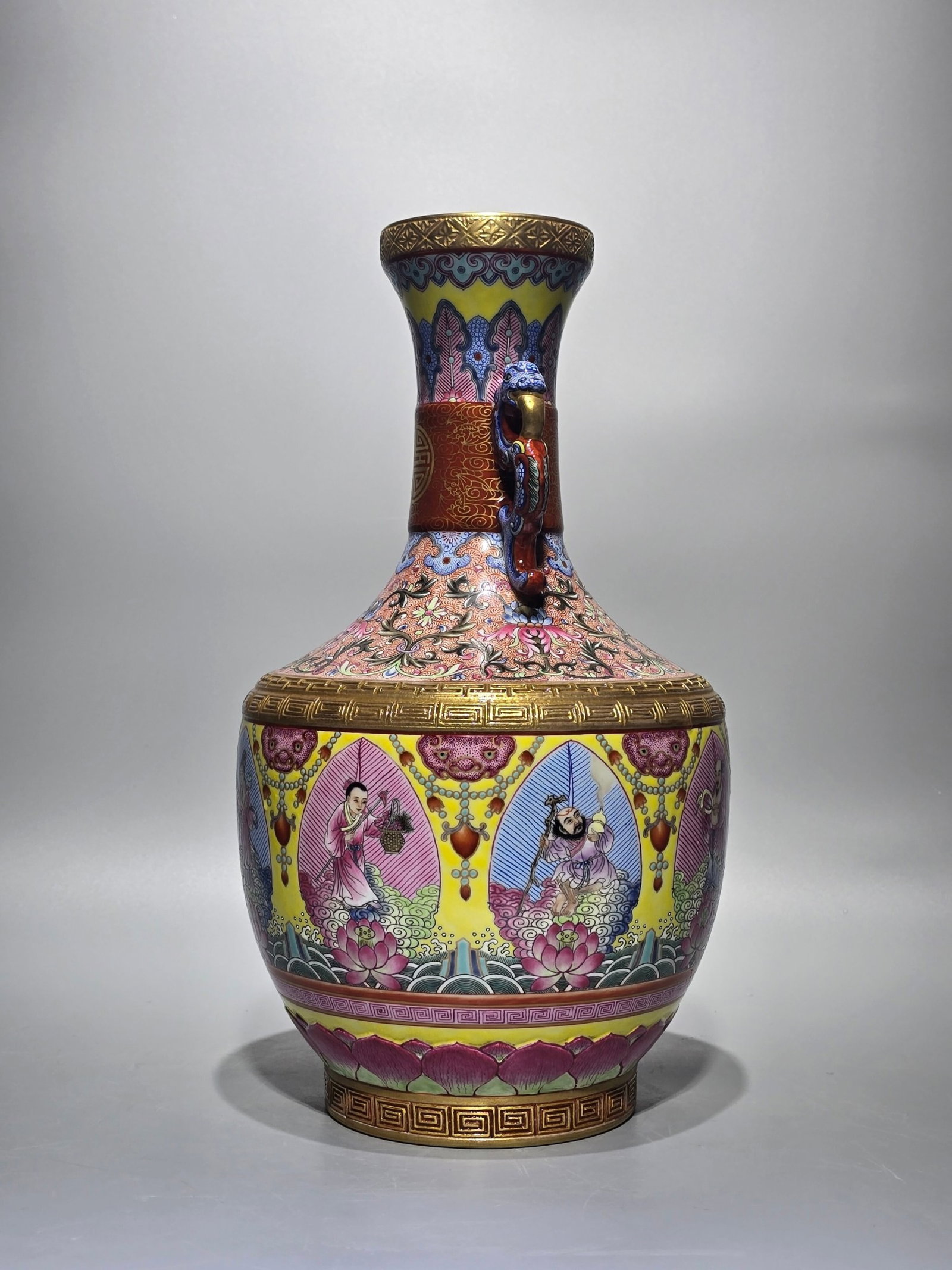 A Rare Famille-Rose Painted Gold Figure Pattern Dragon-Ears Vase,with an Imperial Poem by Emperor... - 6