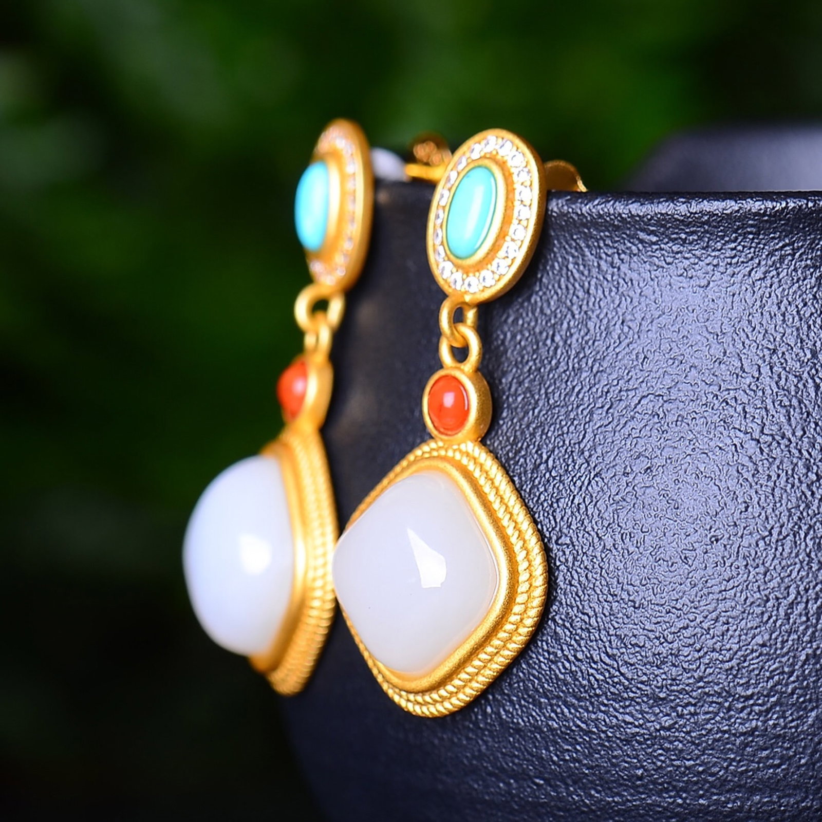 A Pair of Exquisite Sterling Silver-Gold Plated Inlaid White Jade Earrings - 3