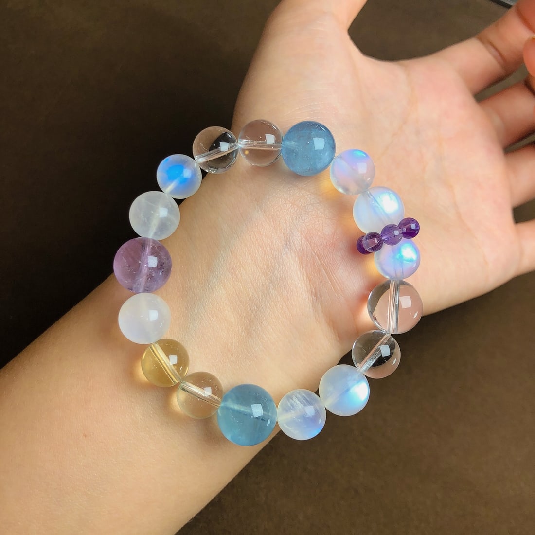 An Exquisite Crystal Bracelets - 2