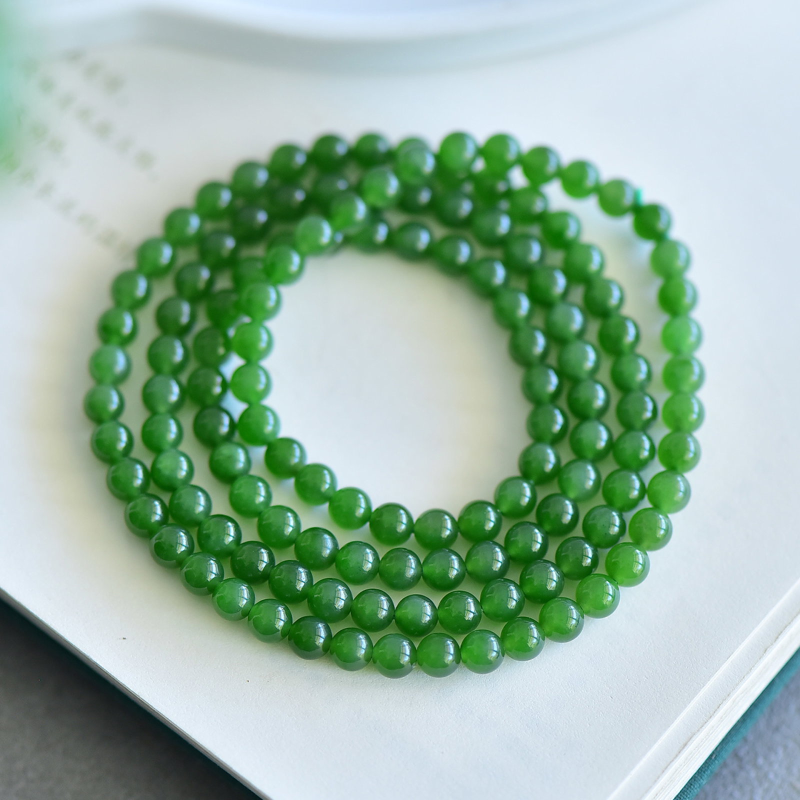 An Exquisite Jasper Bracelets: Estimated Value:800-1600 An Exquisite Jasper Bracelets,Size:5mm