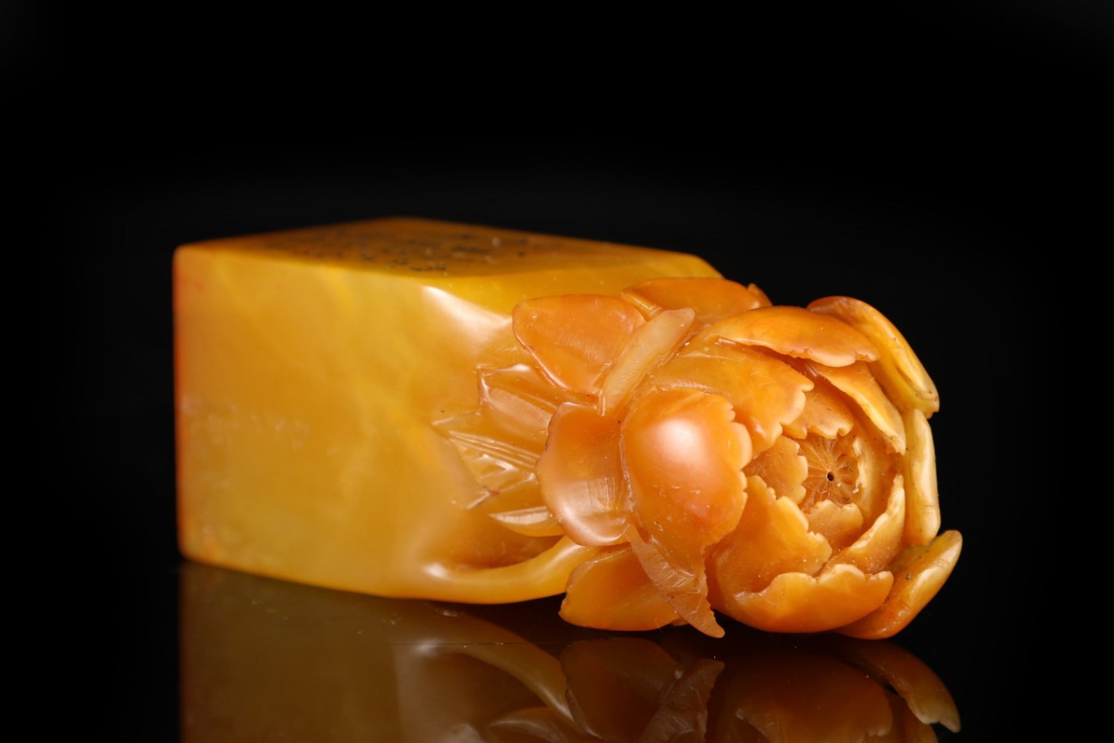 An Exquisite Tianhuang Stone Flower Pattern Seal,With Poem - 8