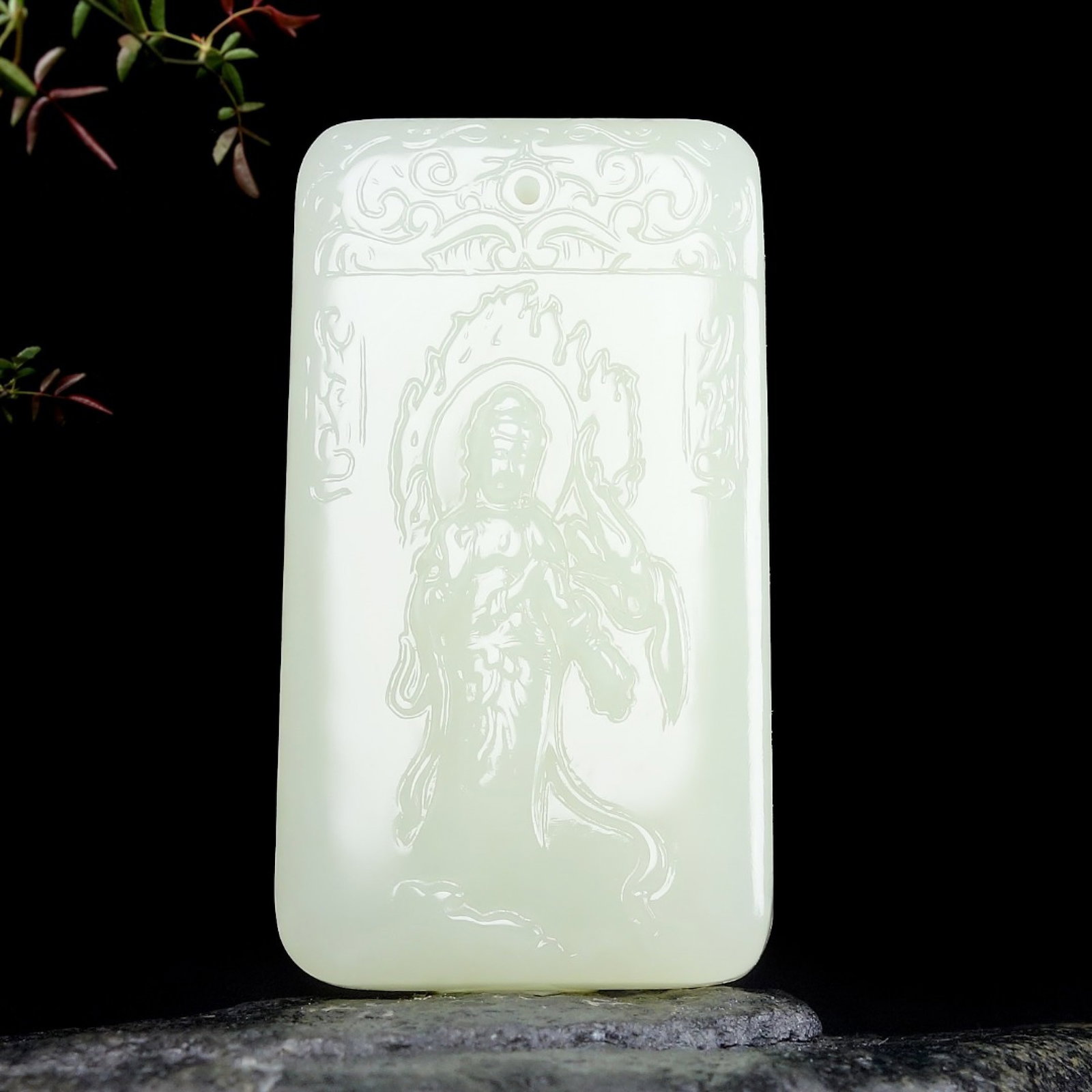 An Exquisite White Jade Statue of Avalokitesvara Pendant: Estimated Value:800-1600 An Exquisite White Jade Statue of Avalokitesvara Pendant,Size:51mmx28mmx8mm 白玉观音像挂件