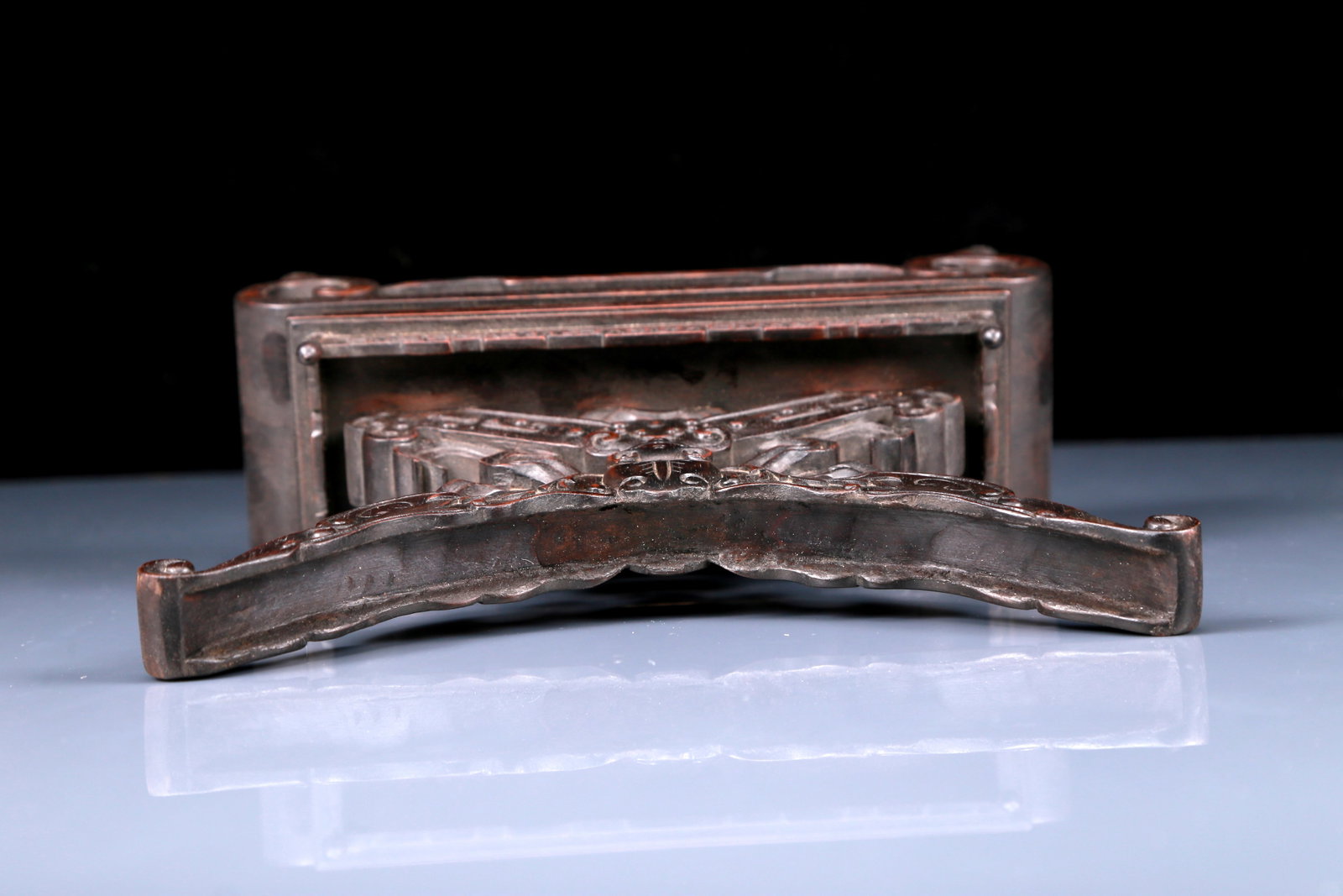 A Perfect Jasper Dragon Pattern Table Screen - 15