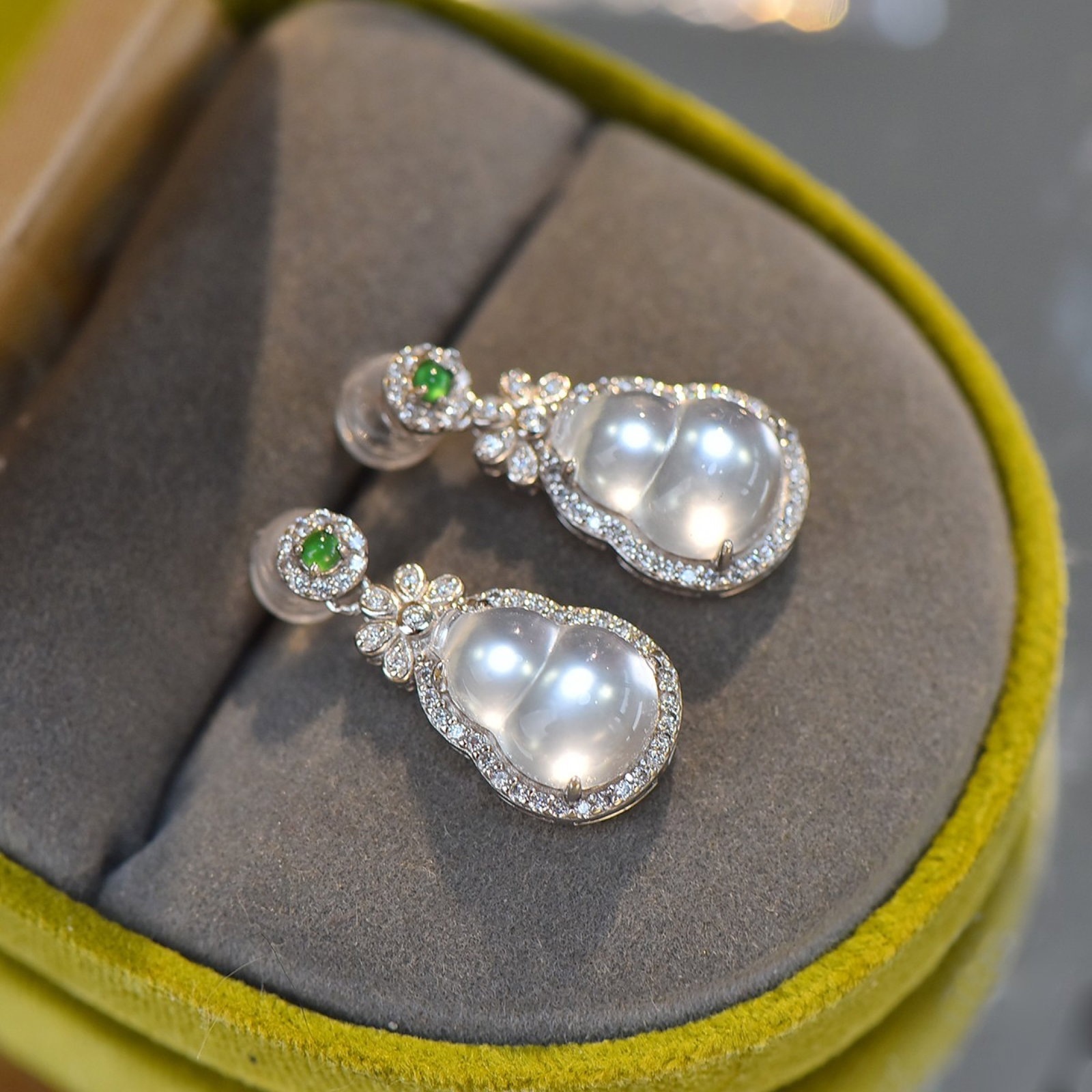 A Set of Fine Sterling Silver Inlaid Jadeite Gourd Jewelrys,Inlaid Diamond With Jasper - 5