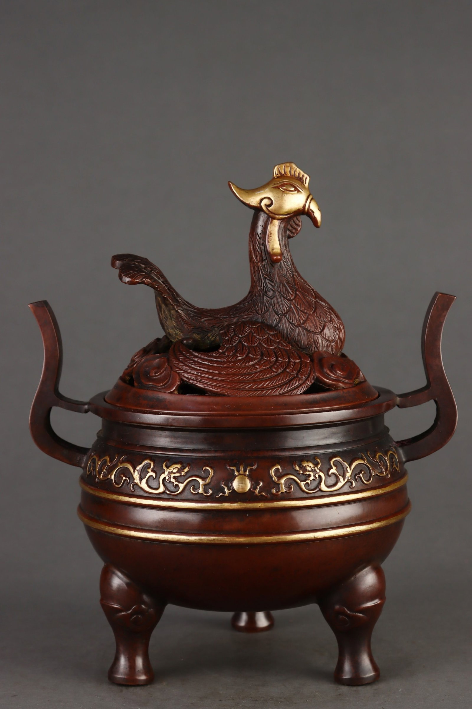 An Exquisite Gilt Bronze Dragon Pattern Double-Ears Tripod Censer,With Phoenix Cover - 3