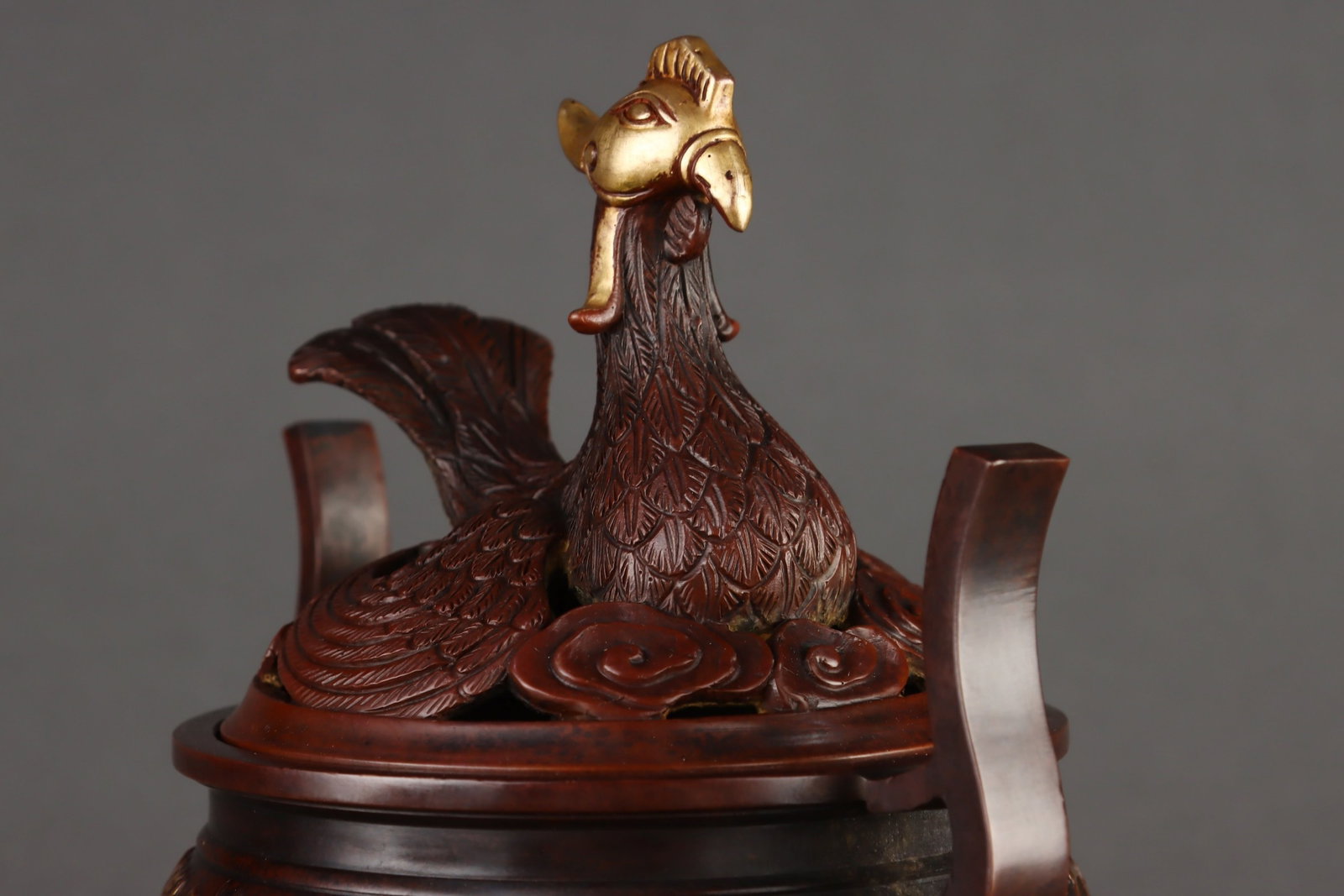 An Exquisite Gilt Bronze Dragon Pattern Double-Ears Tripod Censer,With Phoenix Cover - 4