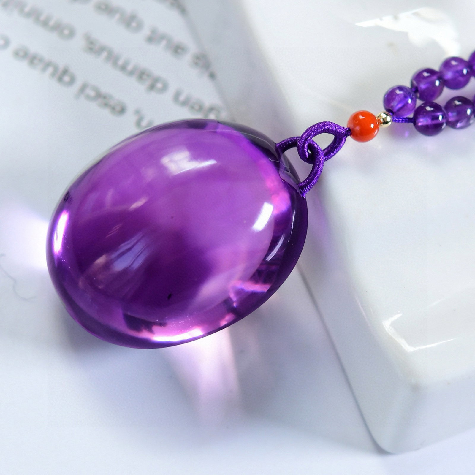 An Exquisite Crystal Pendant - 3