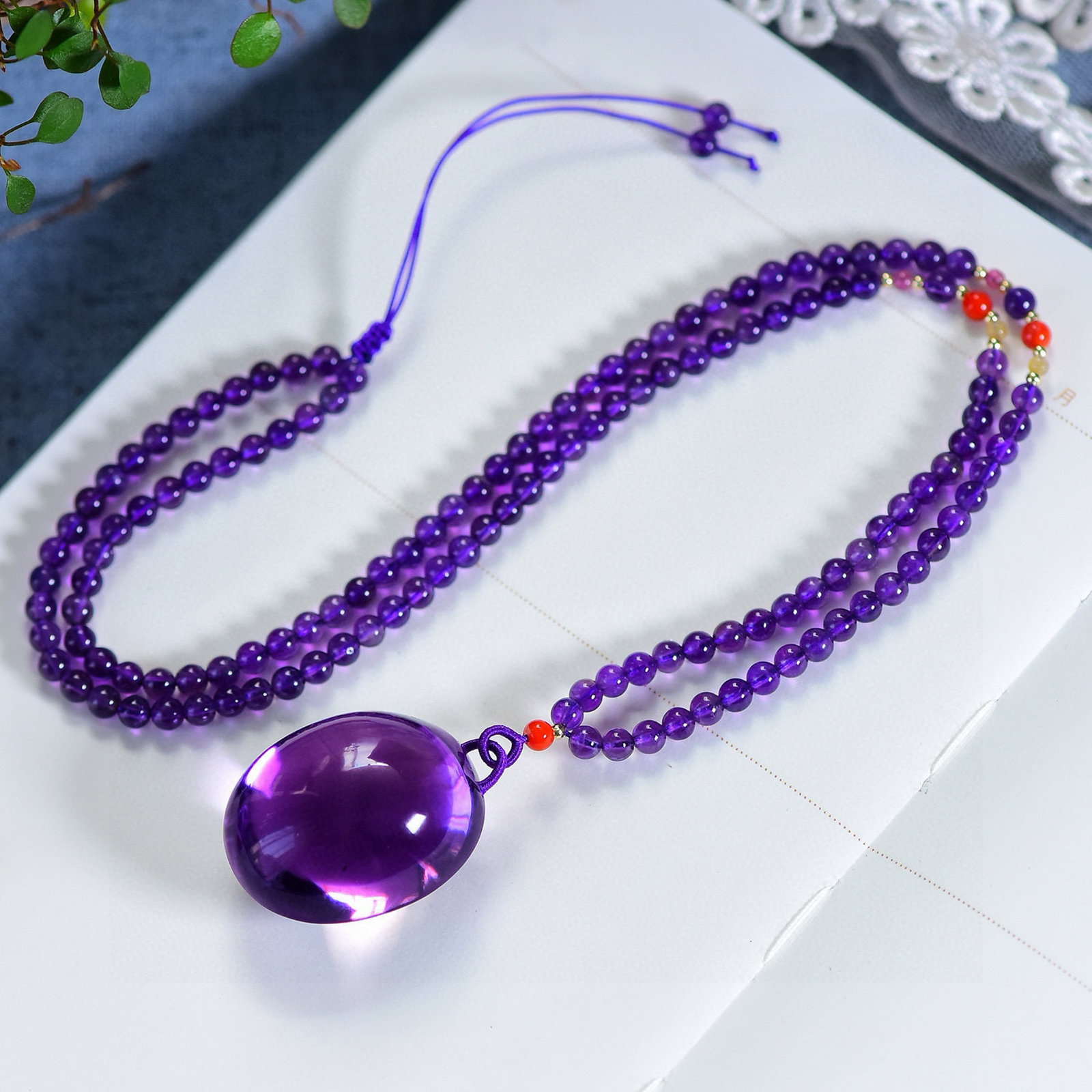 An Exquisite Crystal Pendant - 4