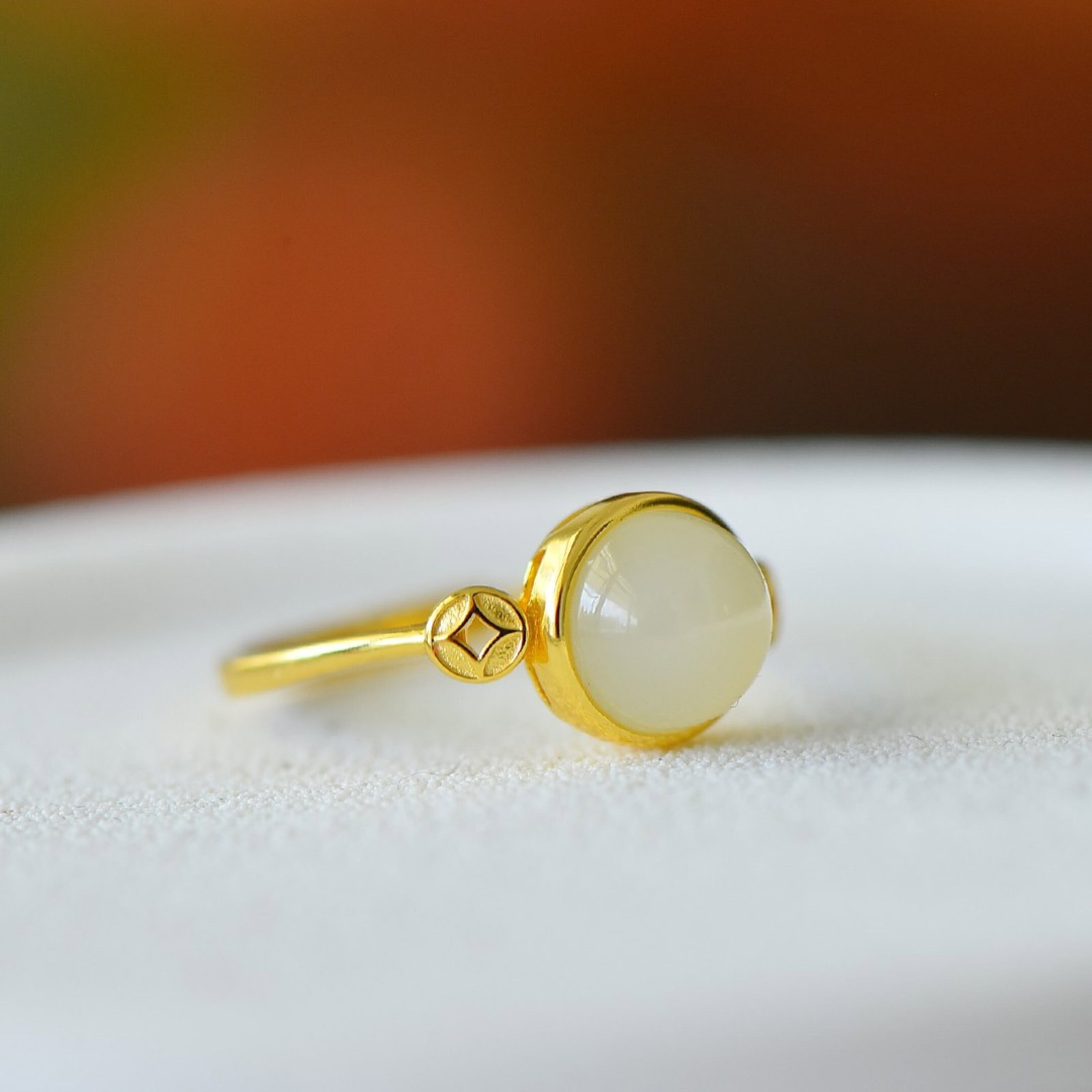 An Exquisite Sterling Silver-Gold Plated Inlaid White Jade Ring - 3
