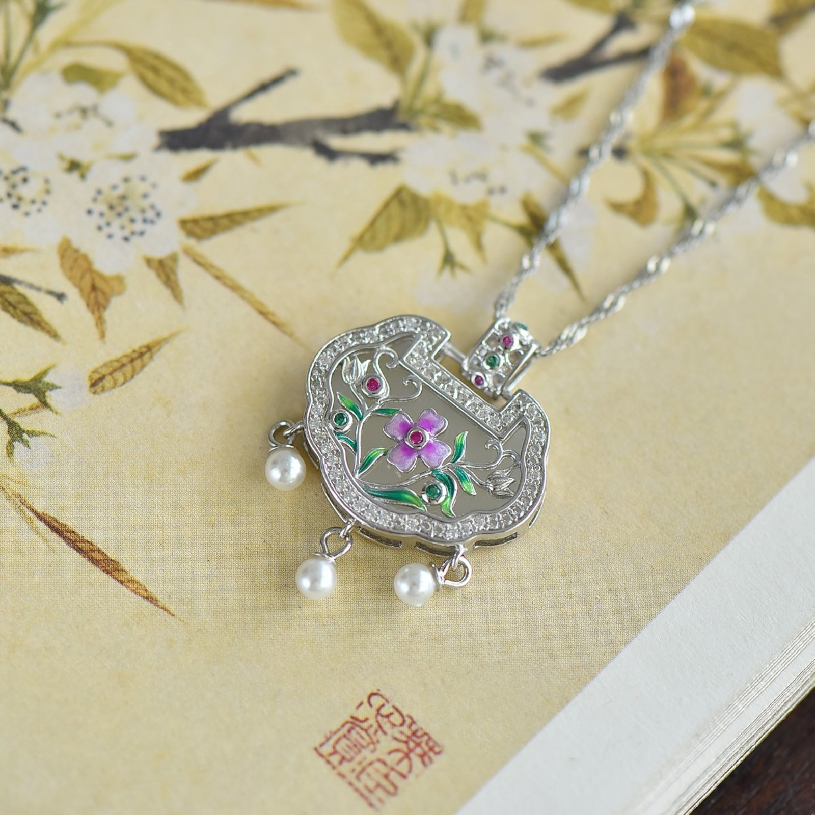 An Exquisite Sterling Silver Inlaid White Jade Pendant,Inlaid Pearls - 2
