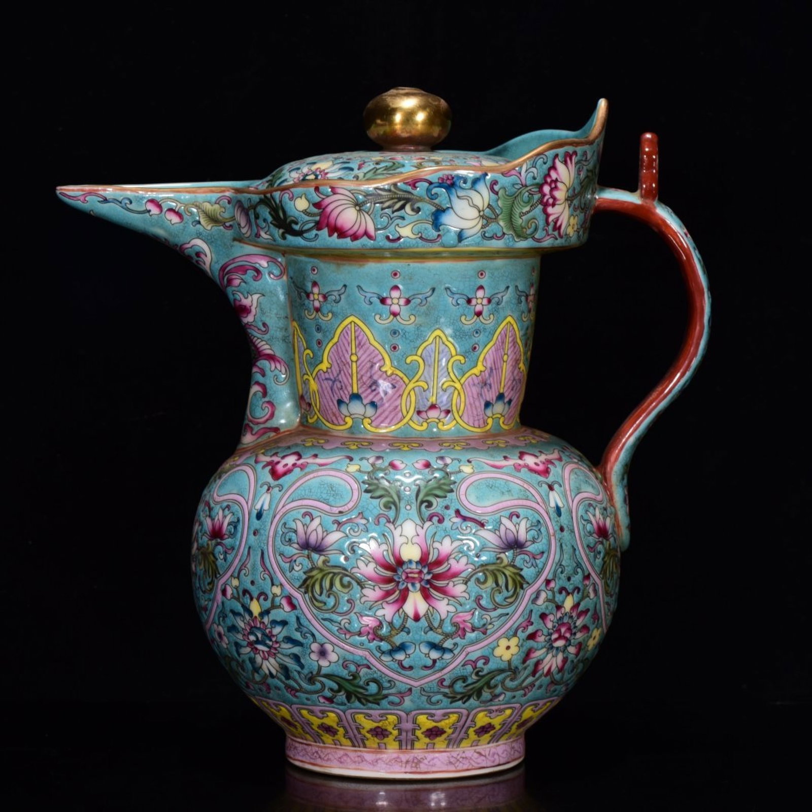 An Exquisite Turquoise Ground Famille-Rose Painted Gold Lotus Pattern Ewer: Estimated Value:2000-4000 An Exquisite Turquoise Ground Famille-Rose Painted Gold Lotus Pattern Ewer,Qing Dynasty, China,Yongzheng Four-character Mark,Size:9.1inx7.9in 松石绿地