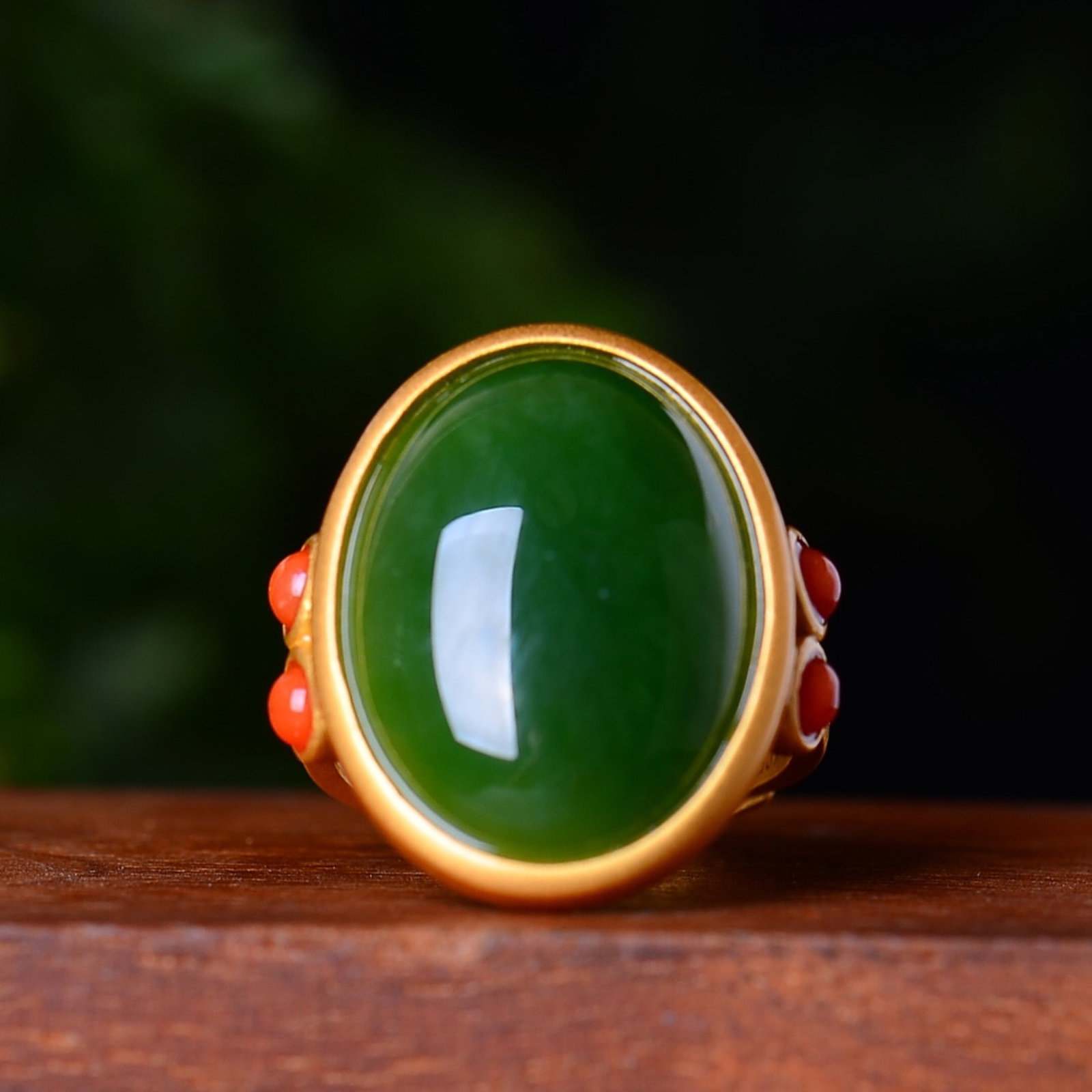 An Exquisite Sterling Silver-Gold Plated Inlaid Jasper Ring: Estimated Value:600-1200 An Exquisite Sterling Silver-Gold Plated Inlaid Jasper Ring,Size:15mmx20mm 纯银镀金镶碧玉戒指