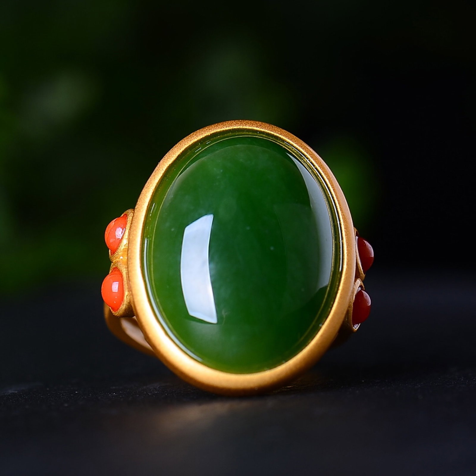 An Exquisite Sterling Silver-Gold Plated Inlaid Jasper Ring - 2