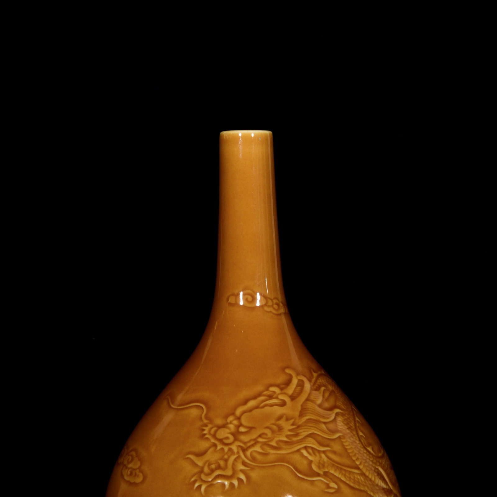 A Rare Yellow Glazed Auspicious Cloud and Dragon Pattern Vase - 2