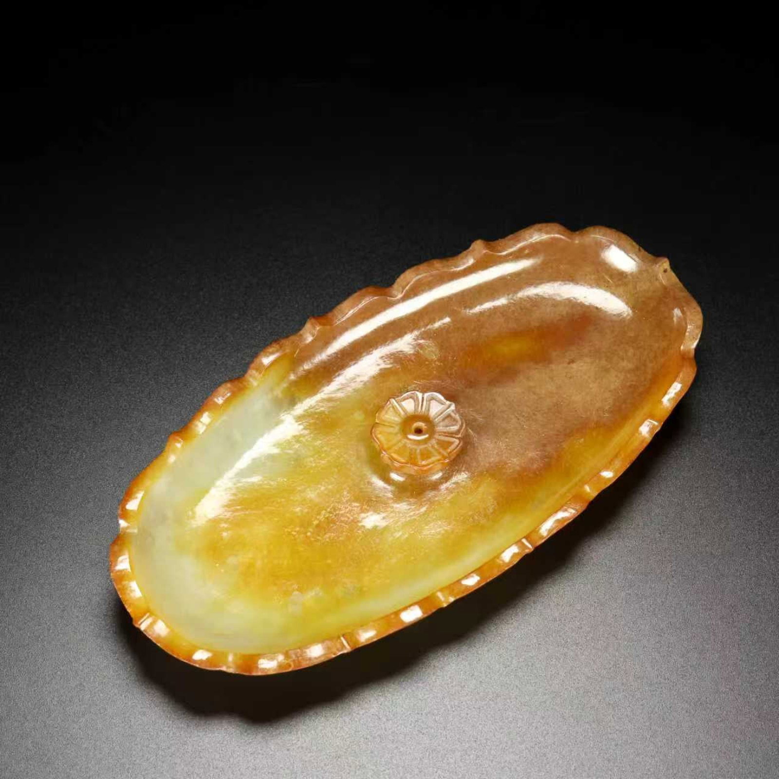 An Exquisite White Jade Flower Pattern Incense holder - 2