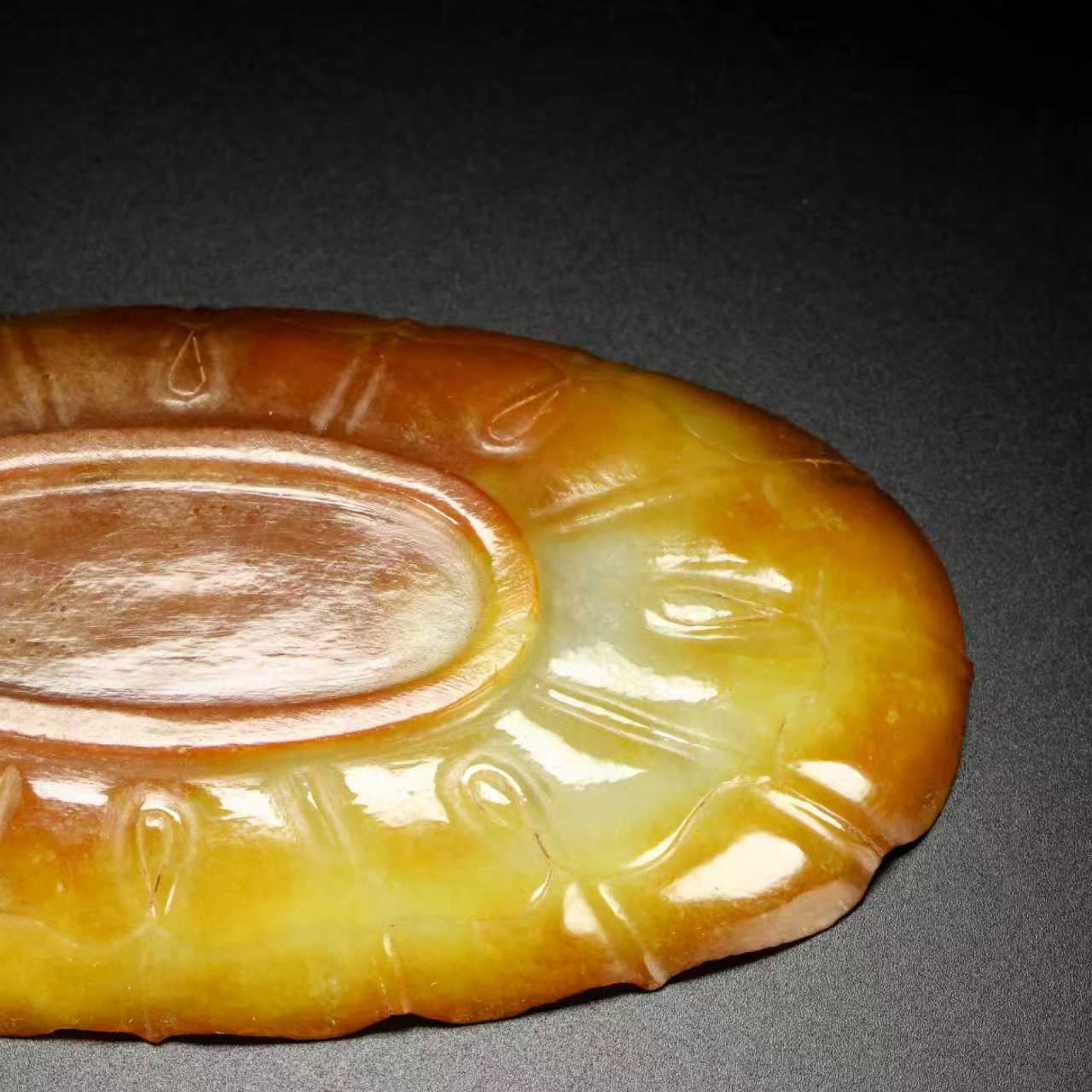An Exquisite White Jade Flower Pattern Incense holder - 4