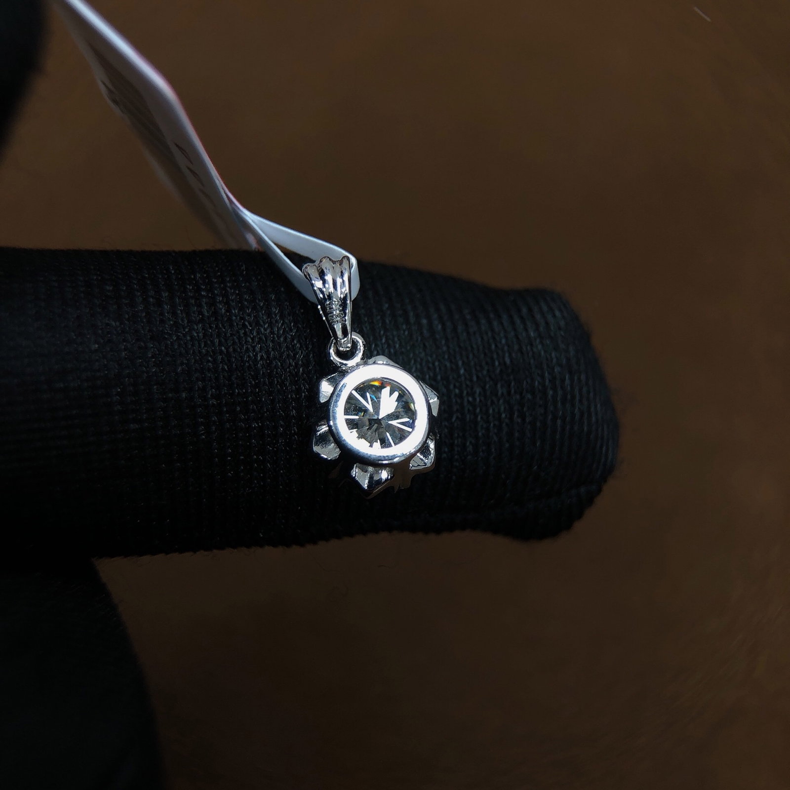 1Ctw Diamond Pendant - 6